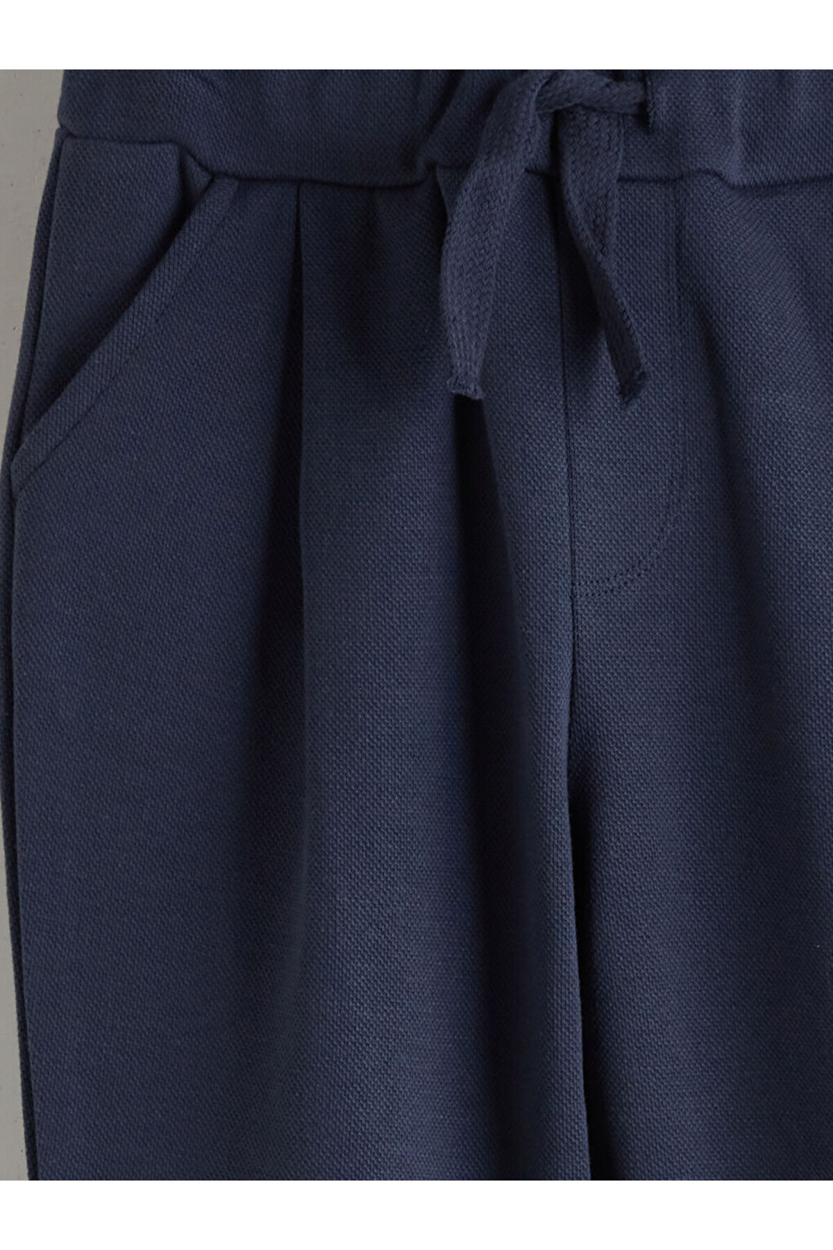 LC Waikiki-Create Your Style from Uzg Store |   Boys' Sweatpants with Elastic Waist 3