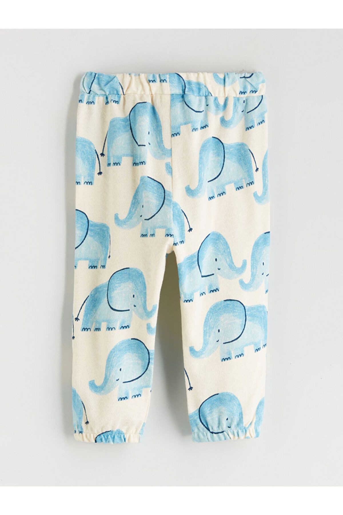 LC Waikiki-Sparkling Selections from Shining Store |   Ecru Printed Baby Boy Sweatshirt and Sweatpants Set of 2 7