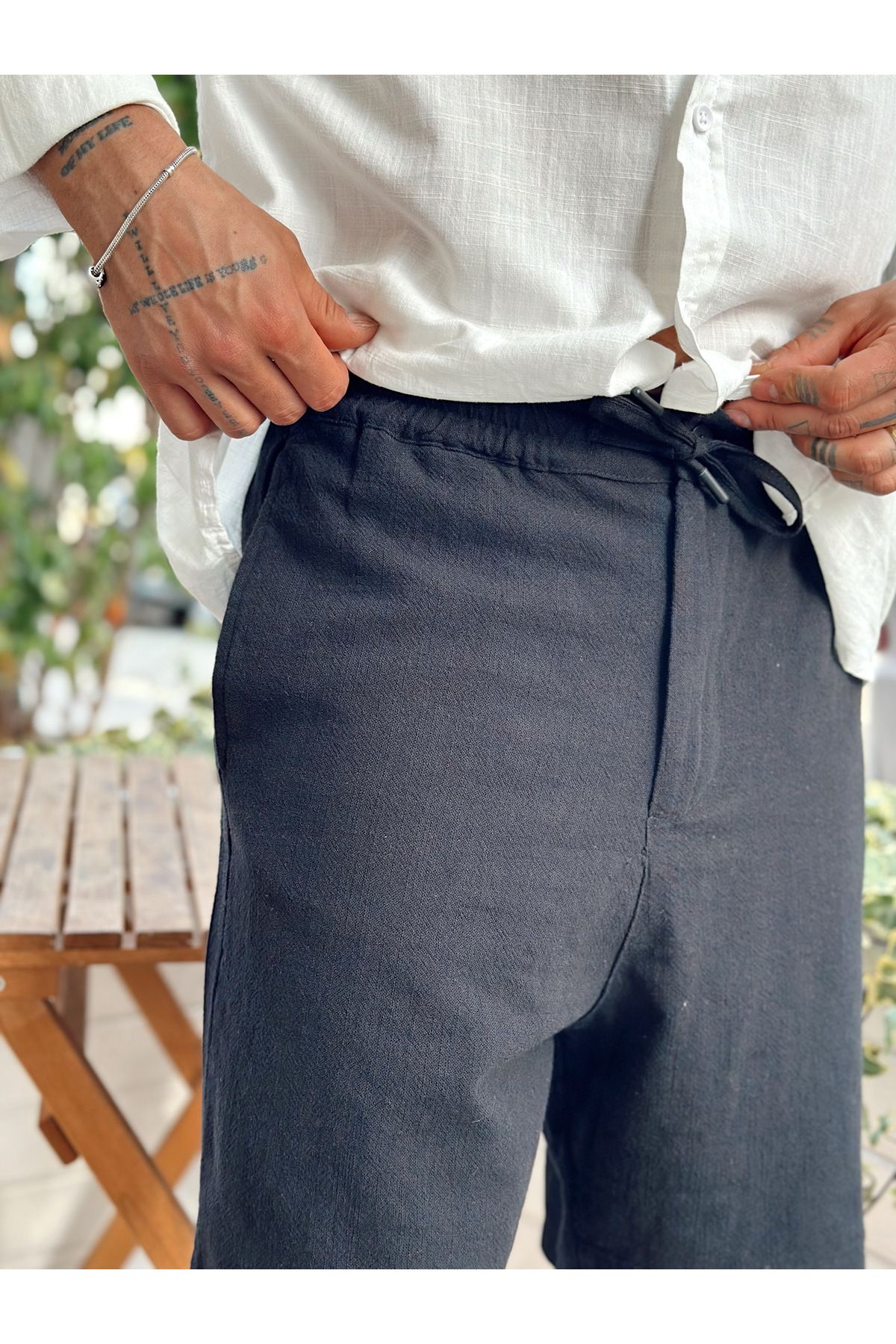 manch collection-Basic Linen Shorts with Drawstring Waist Black 4