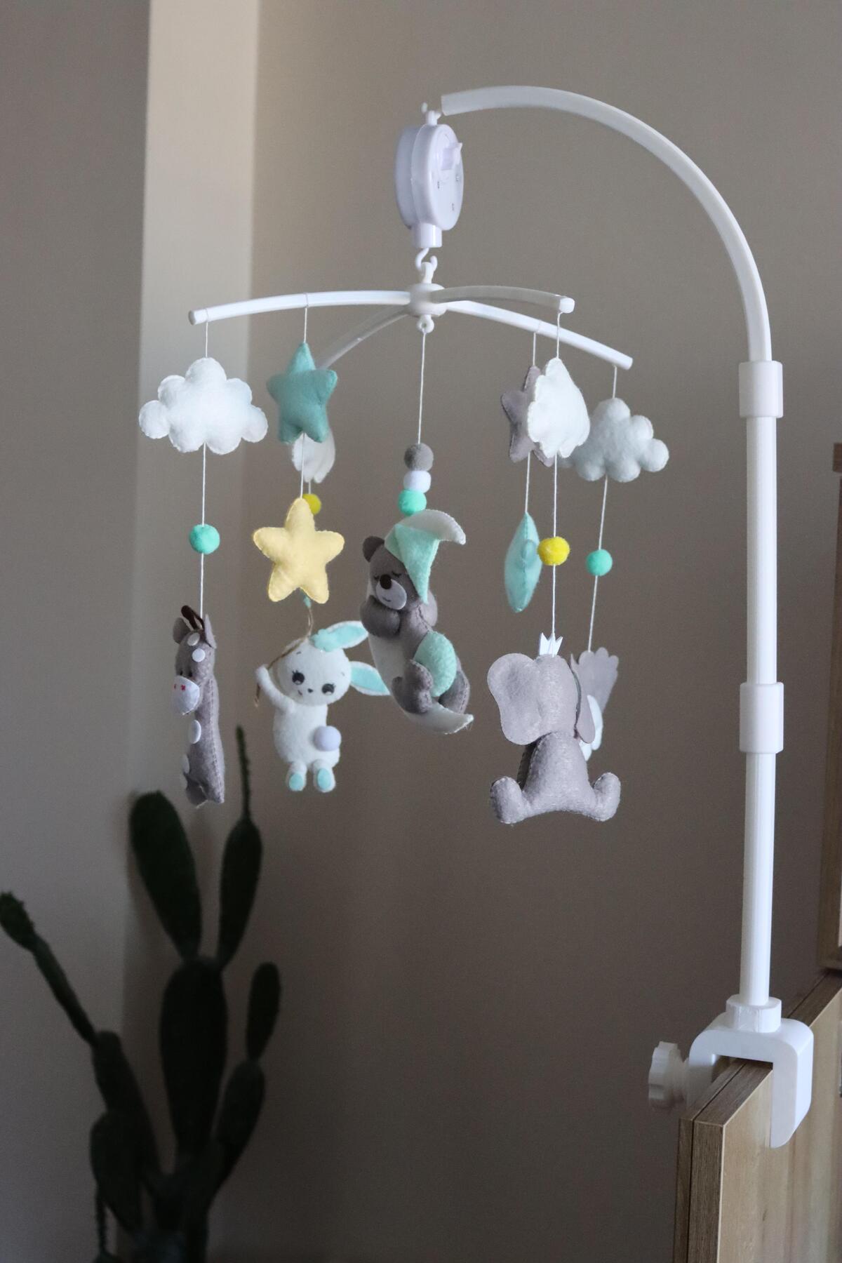 Asilbebe Müzik ve Asma Aparatlı Keçeden Hayvan Figürlü Beşik Dönencesi fotoğrafı 4 (önizleme)