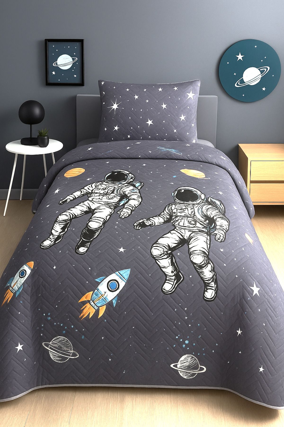 ELY PARKER-Astronaut Patterned Single Pique – Bedspread Set 160X230 cm + 1 Pillow Case (Without Sheets) 1