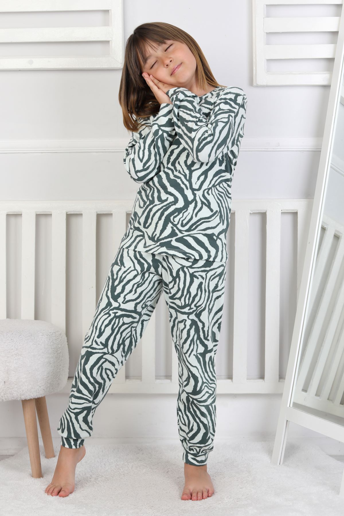 zuzunga Kaplan Desenli Kız Çocuk Pijama Takımı fotoğrafı 4 (önizleme)