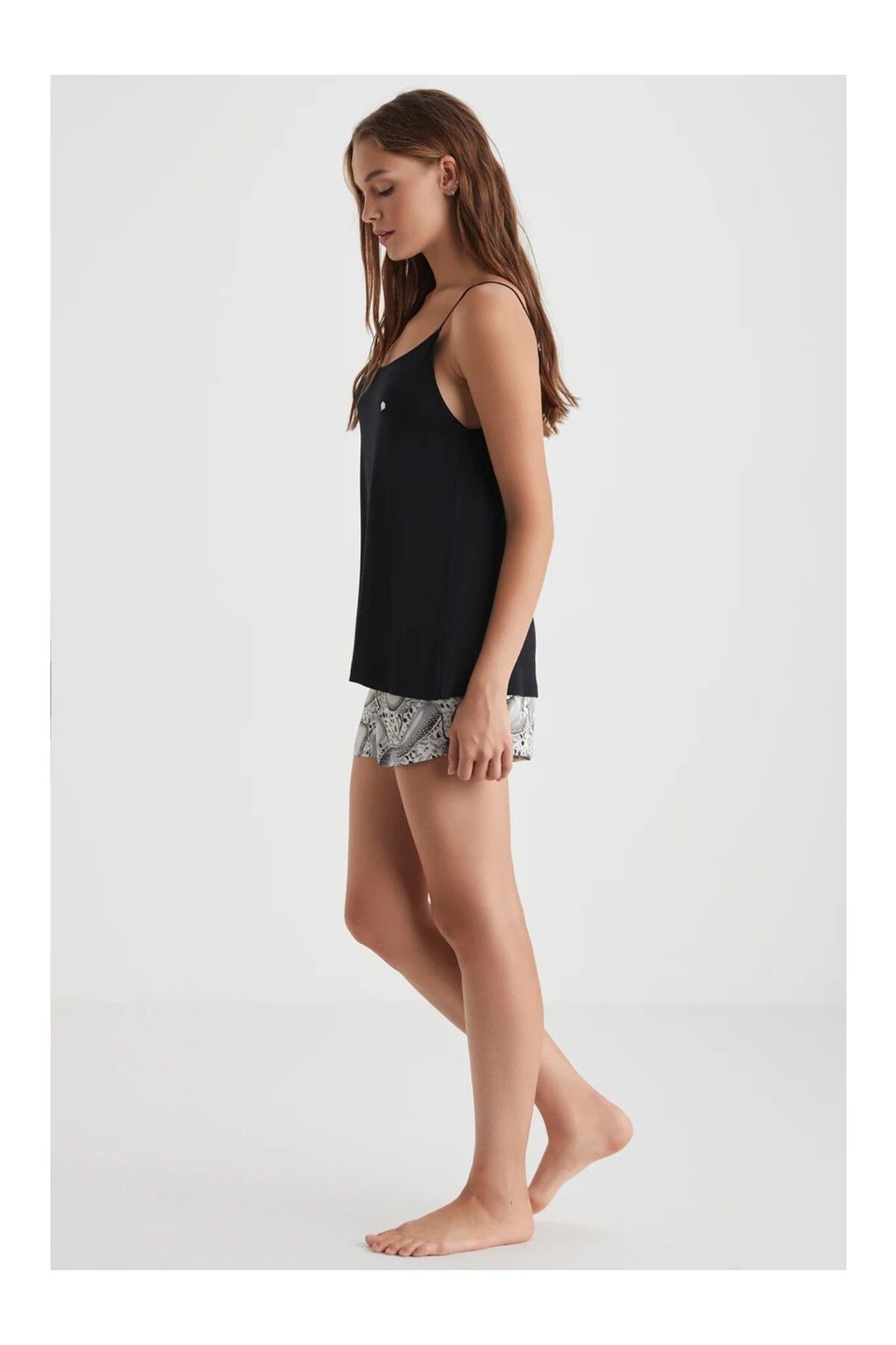Penyemood-Soft Textured Fabric Women's Pjs Set with String Hangers Shorts 3