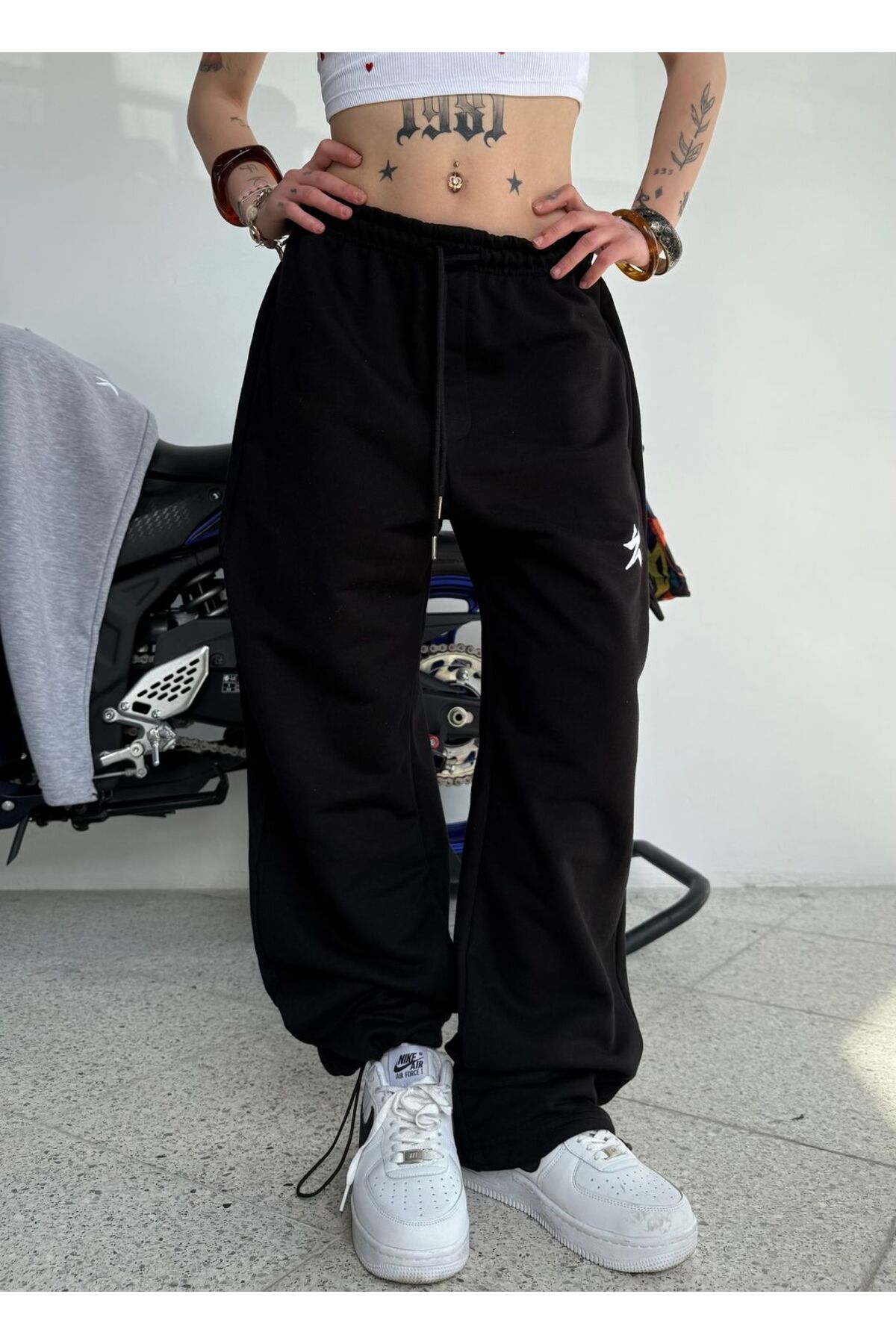 zaee  Star Nakışlı Her Mevsim Giyilebilen Ayarlanabilir Paça Bol Eşofman Altı - Görsel 3