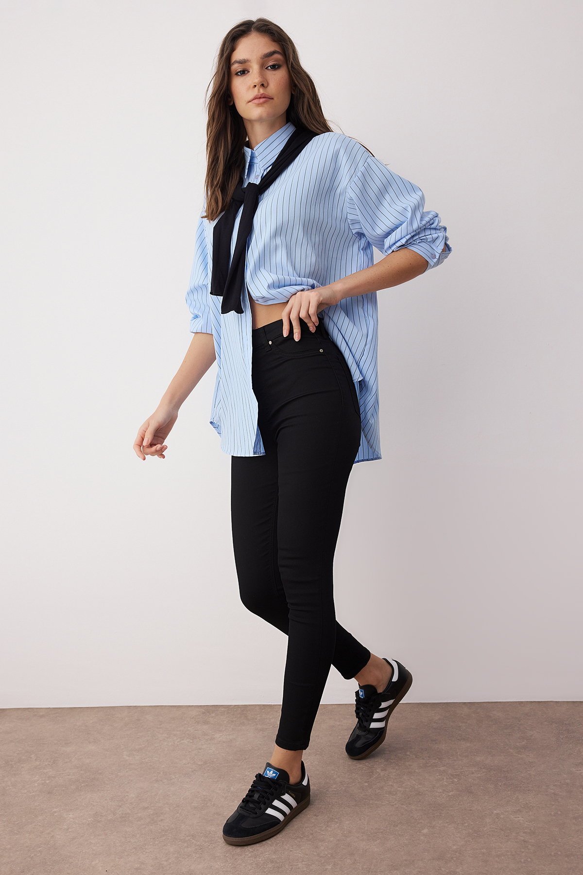 Trendyol Collection Чорні джинси джеггінси з високою талією TWOAW24JE00264