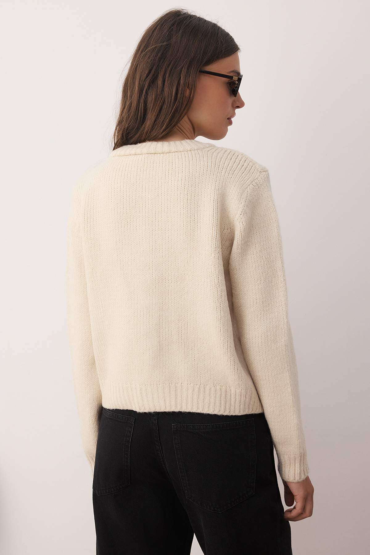 Trendyol Collection Stein Crew Neck mit Schleifen Details Strickjacke TWOAW26HI00236