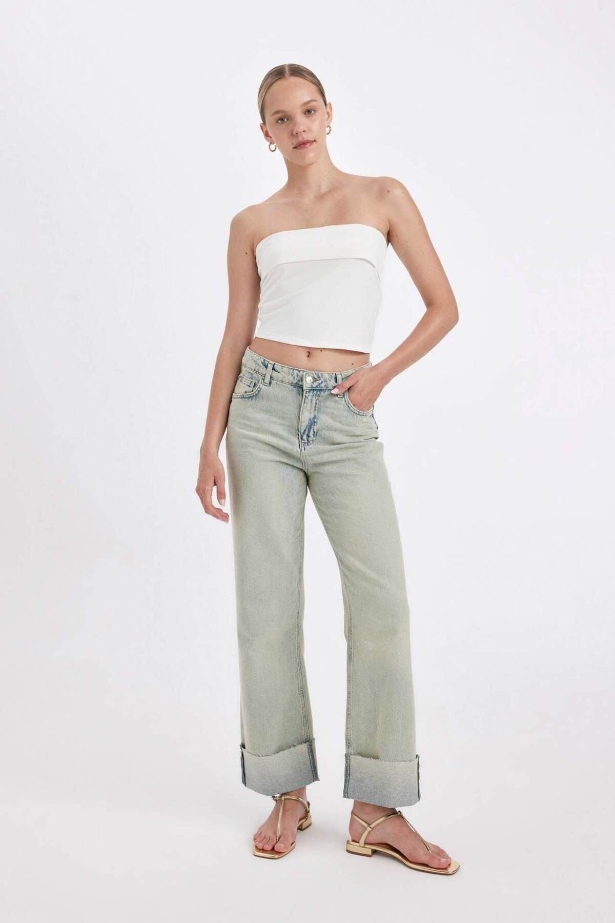 Straight Fit Yüksek Bel Katlamalı Paça Bilek Boy Jean Yıkamalı Pantolon D2965AX24HS