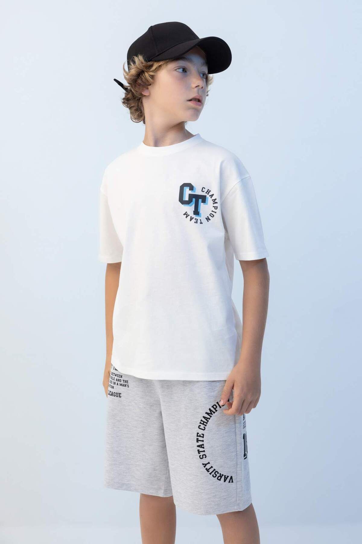 DeFacto-Boys Oversize Wide Fit Crew Neck Printed Short Sleeve T-Shirt C3902A824Hs 3