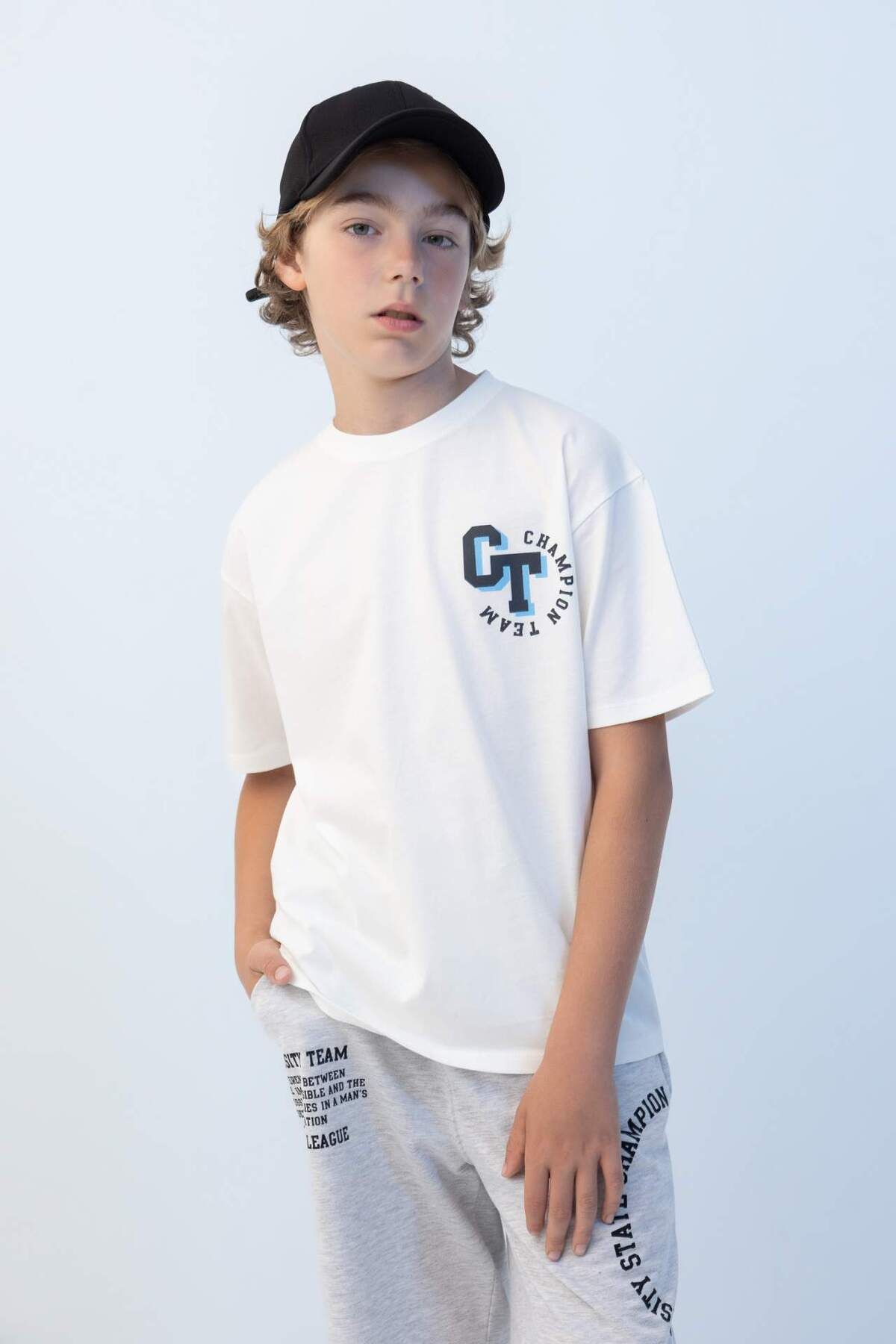 DeFacto-Boys Oversize Wide Fit Crew Neck Printed Short Sleeve T-Shirt C3902A824Hs 2