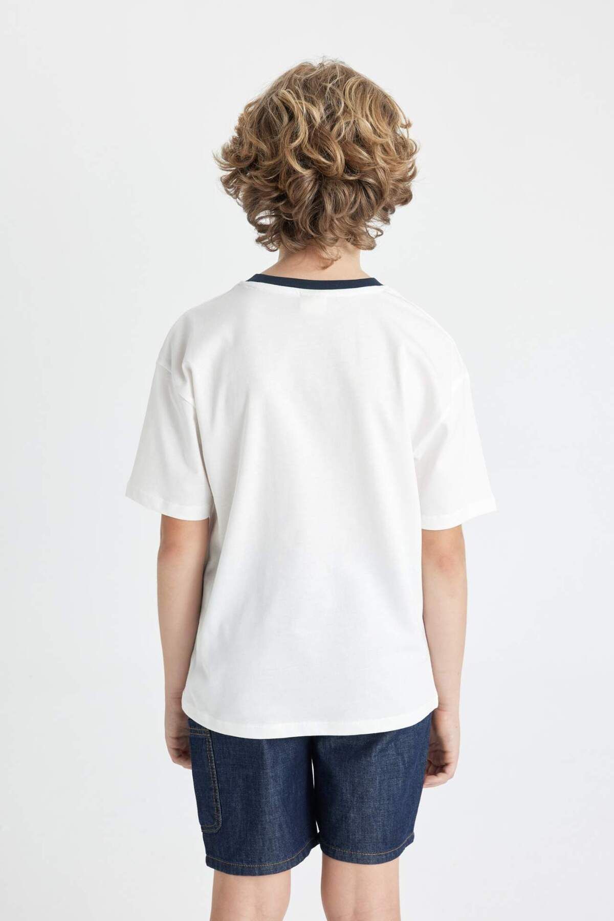 DeFacto-Boy - Crew Neck Printed Oversize T-Shirt C4904A824HS 6