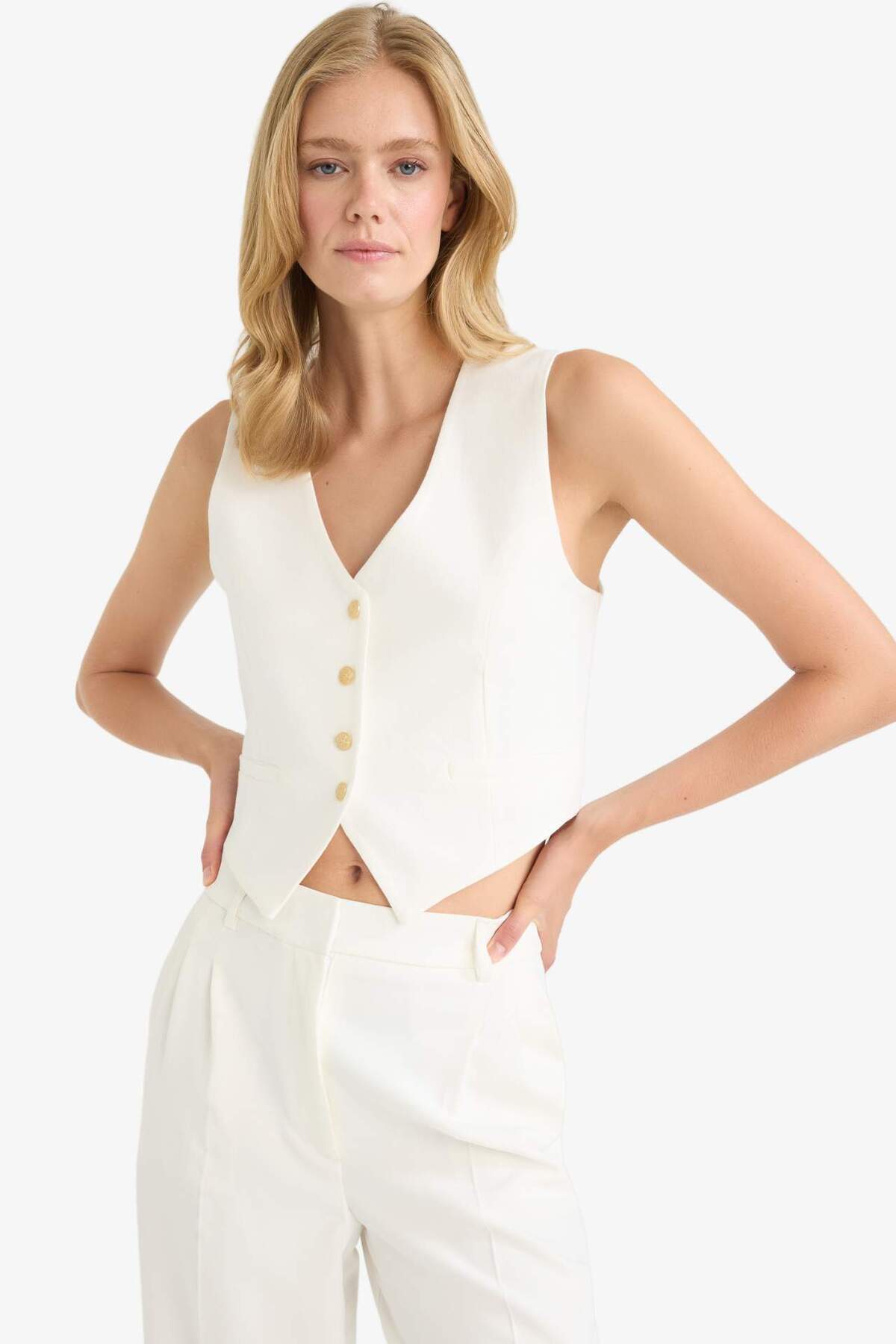 DeFacto-Crop V-Neck Linen Blend Blazer Vest C7798Ax24Sm 3