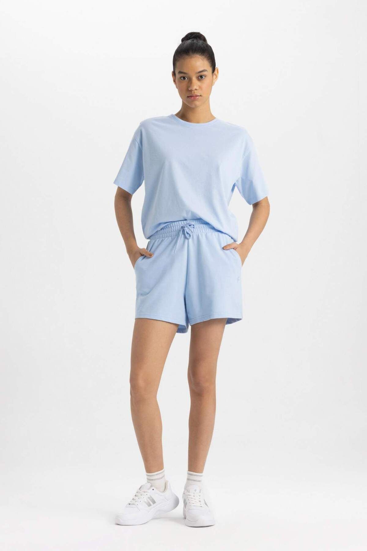 DeFacto-DeFactoFit Standard Fit Sportsman Κοντό Μπαστούνι Basic Απλό Σορτς Z6696AZ24SM 1