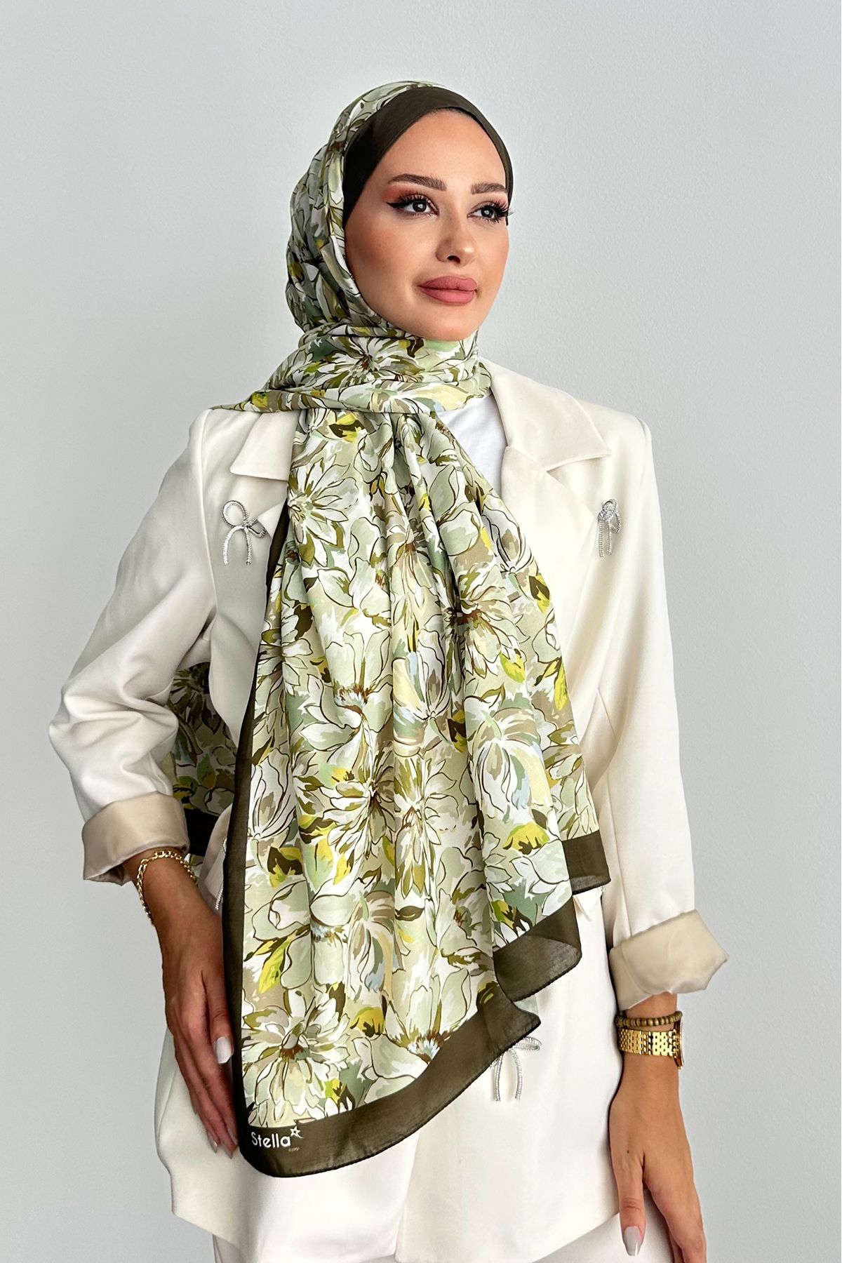 Stella Eşarp-Lotus Flower Pattern Khaki Color Soft Cotton Shawl 2