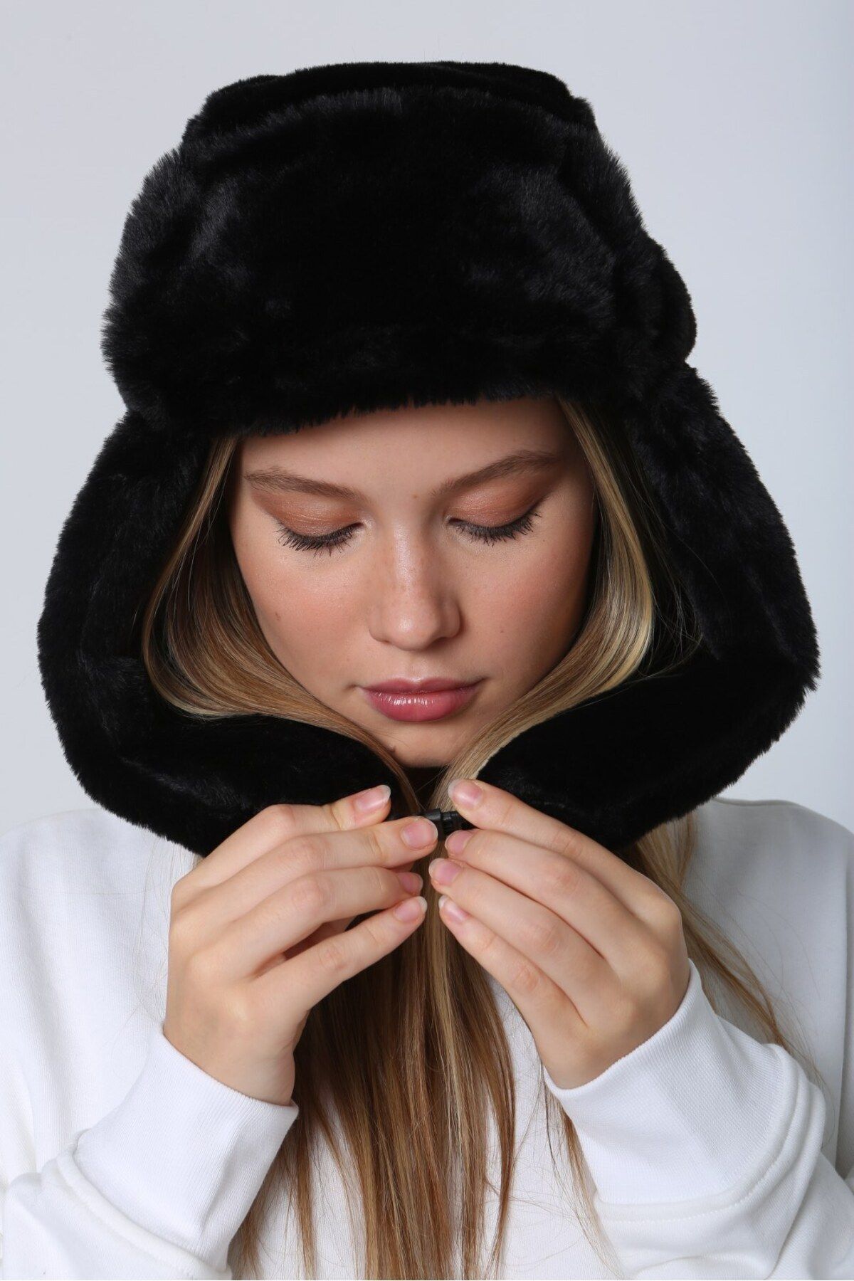 Luminos Butik-Black Furry Winter Beret - Plush Soft Textured with Cap Design 1127 5