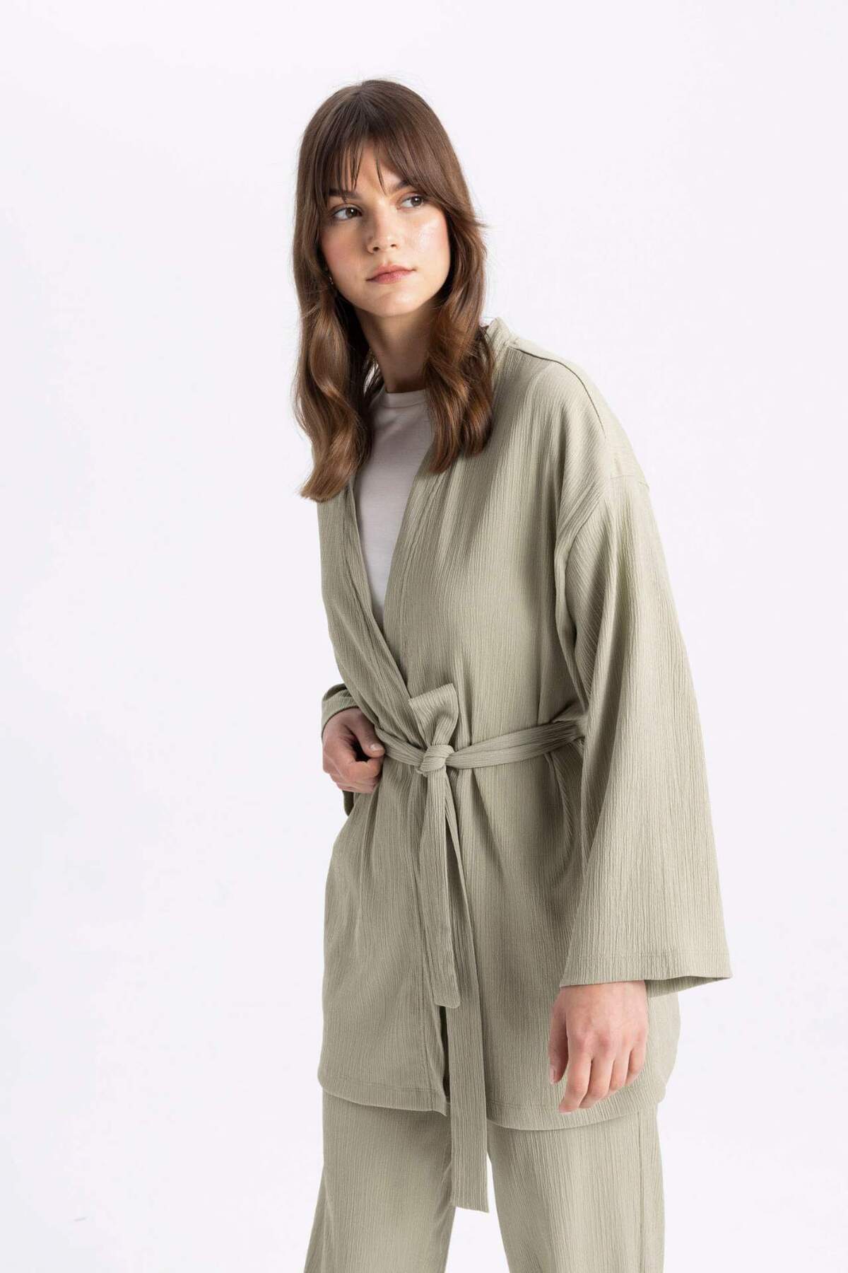 DeFacto-Relax Fit Schalkragen Wickel-Kimono Z8777AZ24SM 4