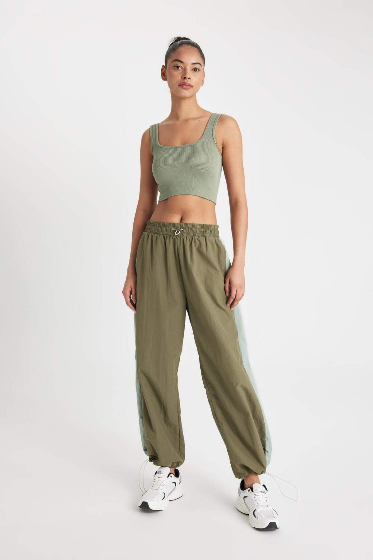 DeFacto-B4234ax24sp-Modell – gewebte Jogginghose mit weitem Bein 2