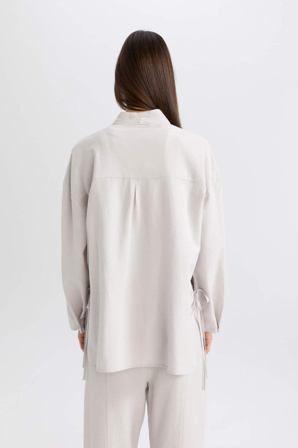 DeFacto-Relaxed Fit Kimono aus Leinenmischung mit V-Ausschnitt C0300AX24SP 6