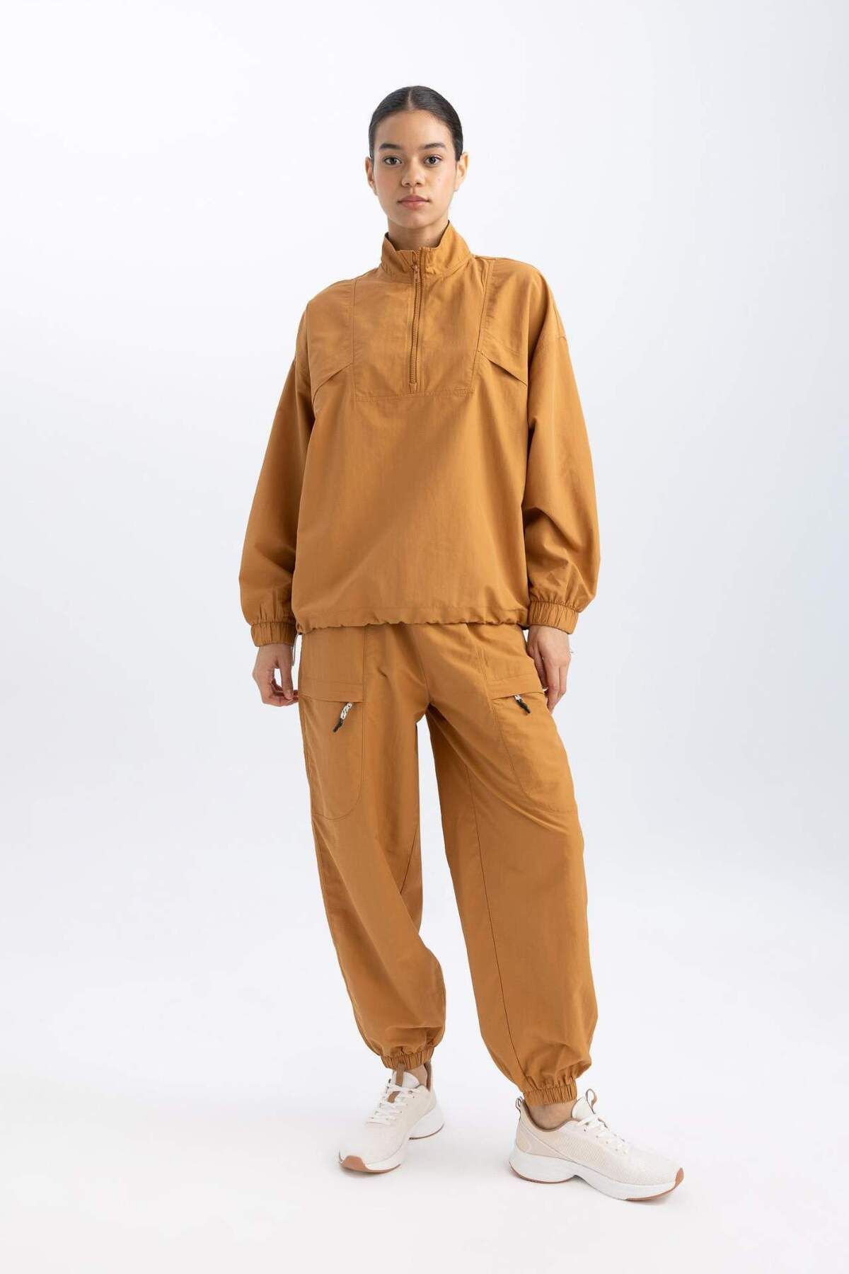 DeFacto-DeFactoFit Jogginghose mit lockerer Passform und zwei Taschen, Jogger-Bein, Standardgröße, B4214AX24SP 3