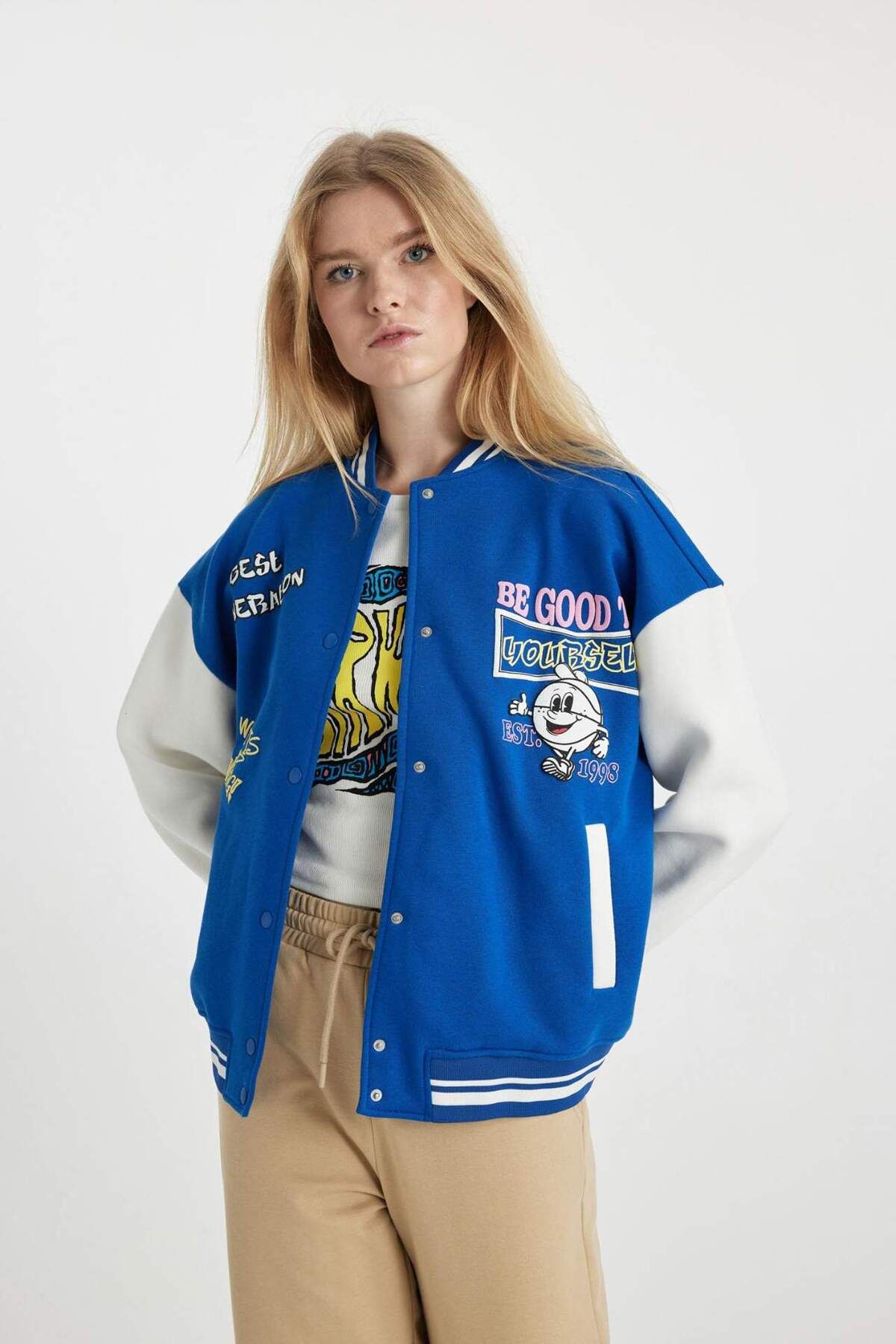DeFacto-Coool Oversize Wide Fit College Collar Back Printed Thick Bomber Jacket with Snap Pocket B3255Ax24Sp 6