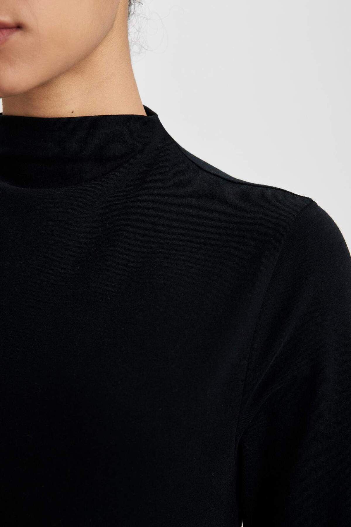 DeFacto-DeFactoFit Slim Fit Obcisły krój, stójka, długi rękaw, koszulka C5274AX24SP 8
