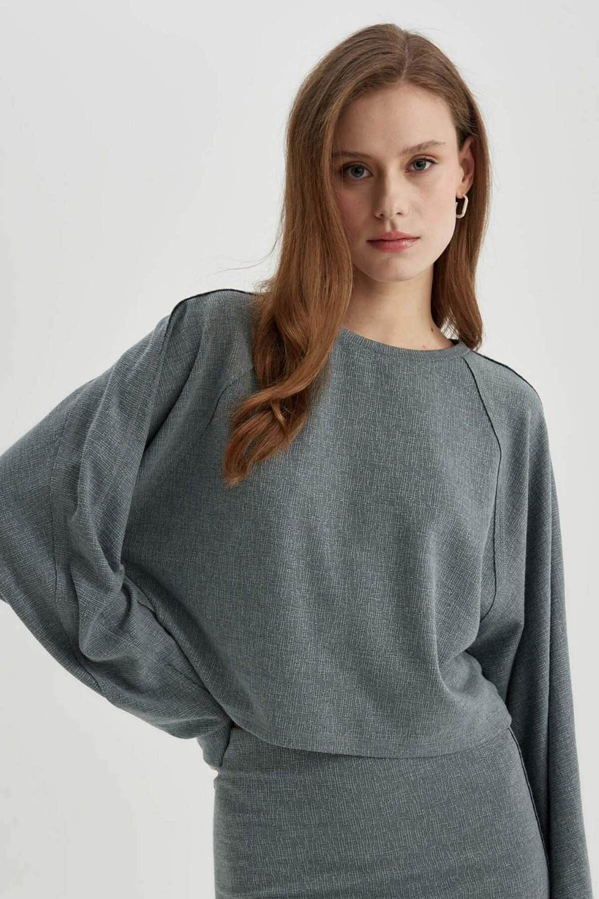 DeFacto-Μπλουζάκι Relax Fit Crew Neck Basic μακρυμάνικο μπλουζάκι C3118AX24SP 1