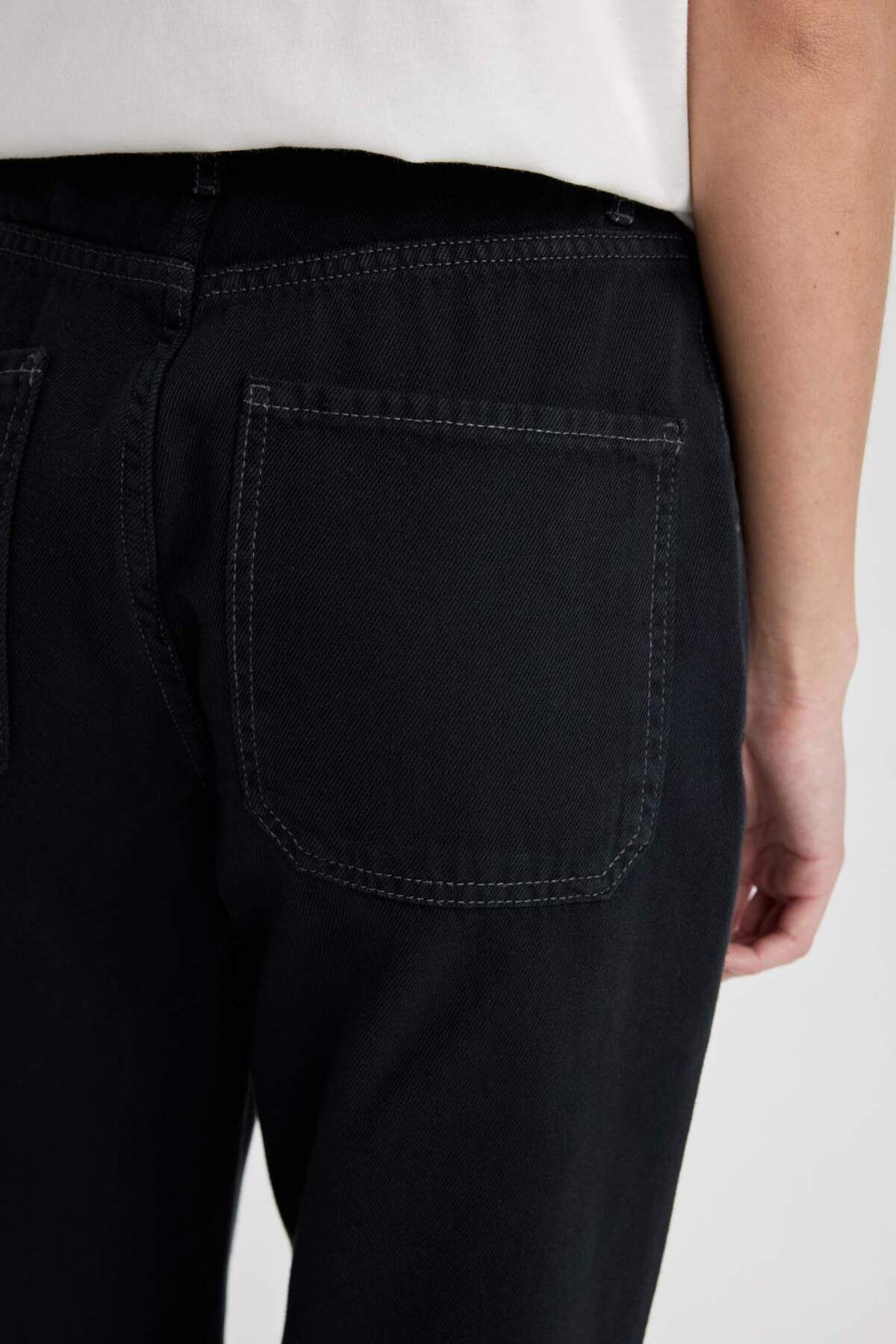 DeFacto-Gabardine Trousers Wide Leg Wide Loose Leg Basic Plain with Pockets Standard Size Regular Waist C1735Ax24Sp 6