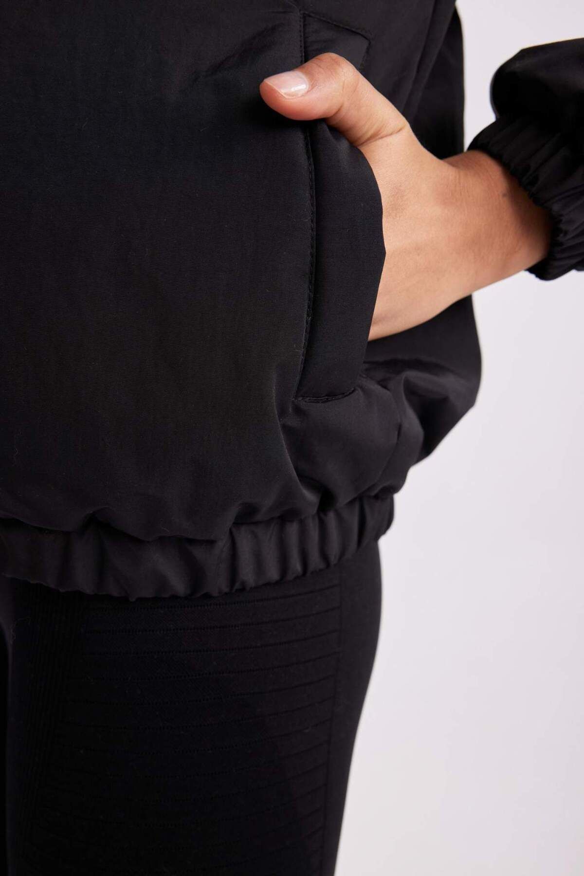 DeFacto-Light Thin Coat with Stand Collar and Detachable Sleeve Detail - Pocketed and Lined B2419Ax24Sp 7