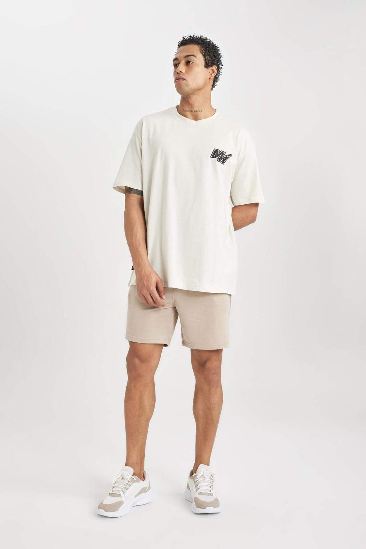 DeFacto-DeFactoFit NBA Miami Heat Boxy Fit Crew λαιμόκοψη κοντομάνικο μπλουζάκι B3923AX24SP 5