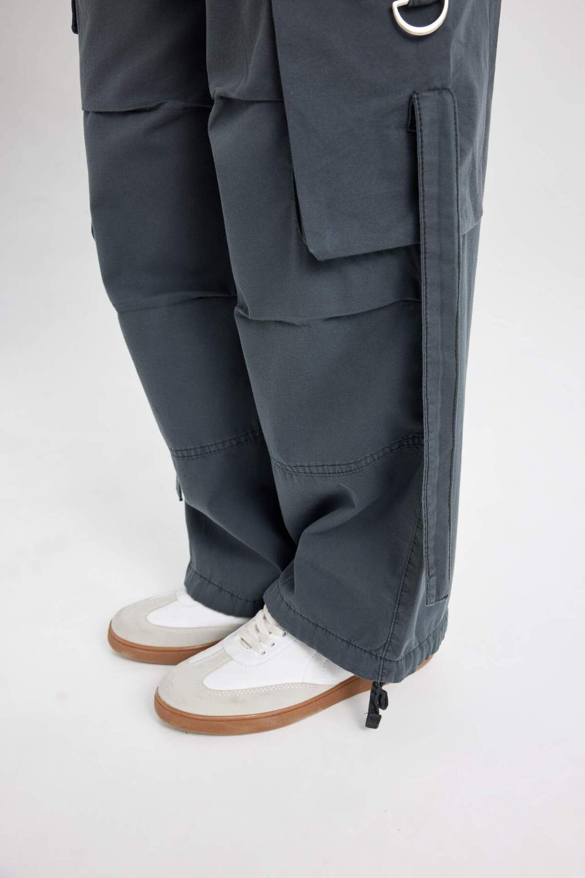 DeFacto-Wide Leg Gabardine Trousers - Straight Lace-Up, Regular Waist, Cargo Pocket B1205Ax24Sp 6