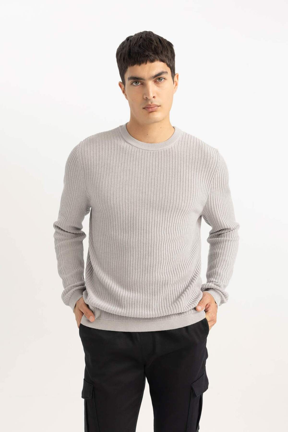 DeFacto-Standard Fit Regular Fit Rundhalsausschnitt Basic Solid Strickpullover B9707AX24SP 3