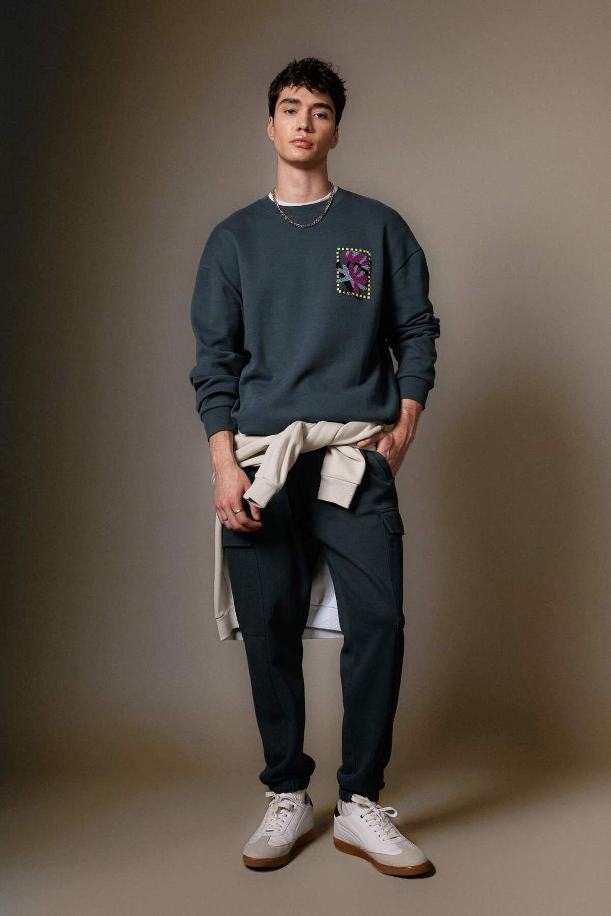 DeFacto-Regular Fit Sweatpants with Flannel Pockets and Long Elastic Legs B4367Ax24Sp 2