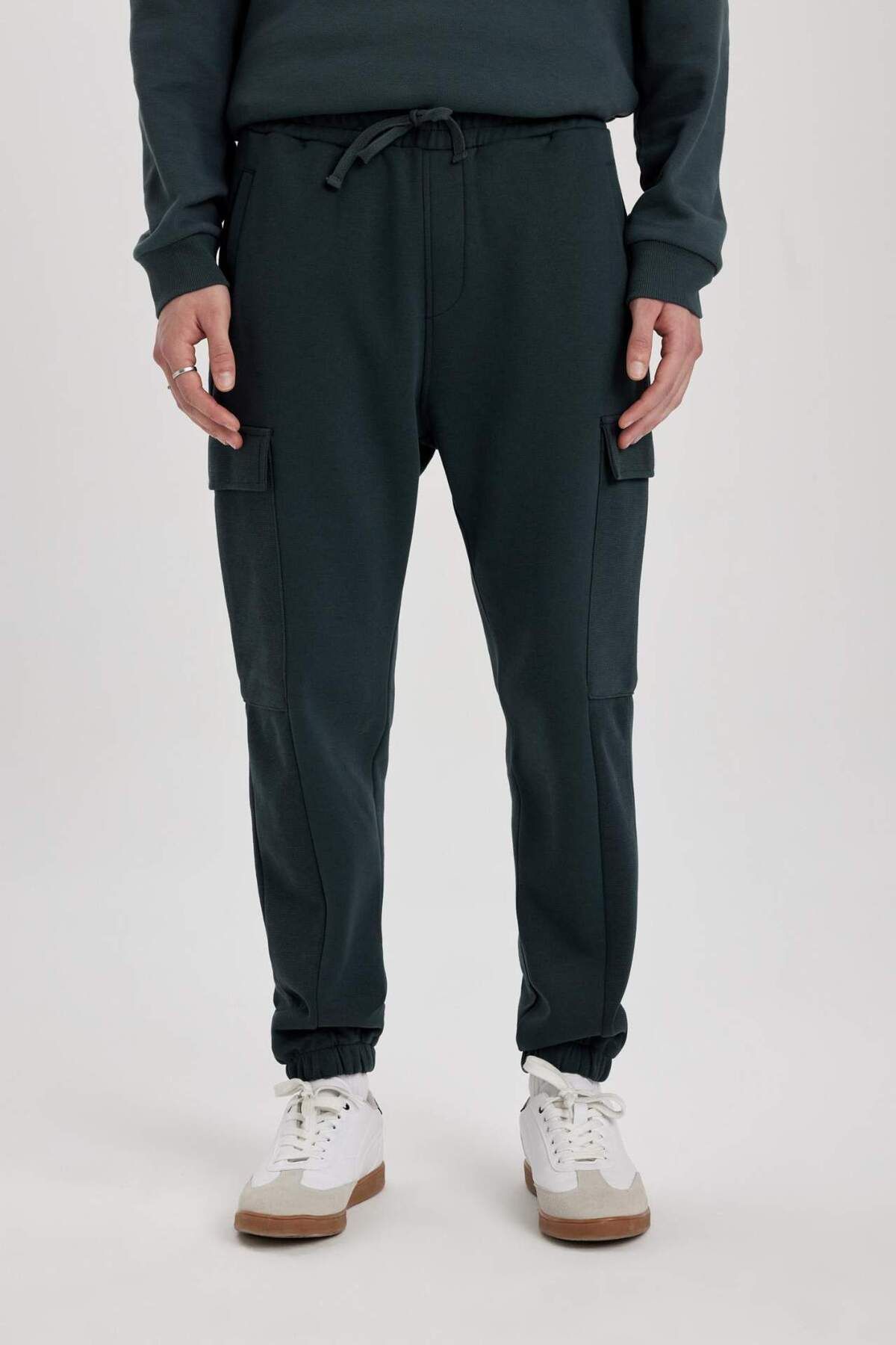 DeFacto-Regular Fit Sweatpants with Flannel Pockets and Long Elastic Legs B4367Ax24Sp 5