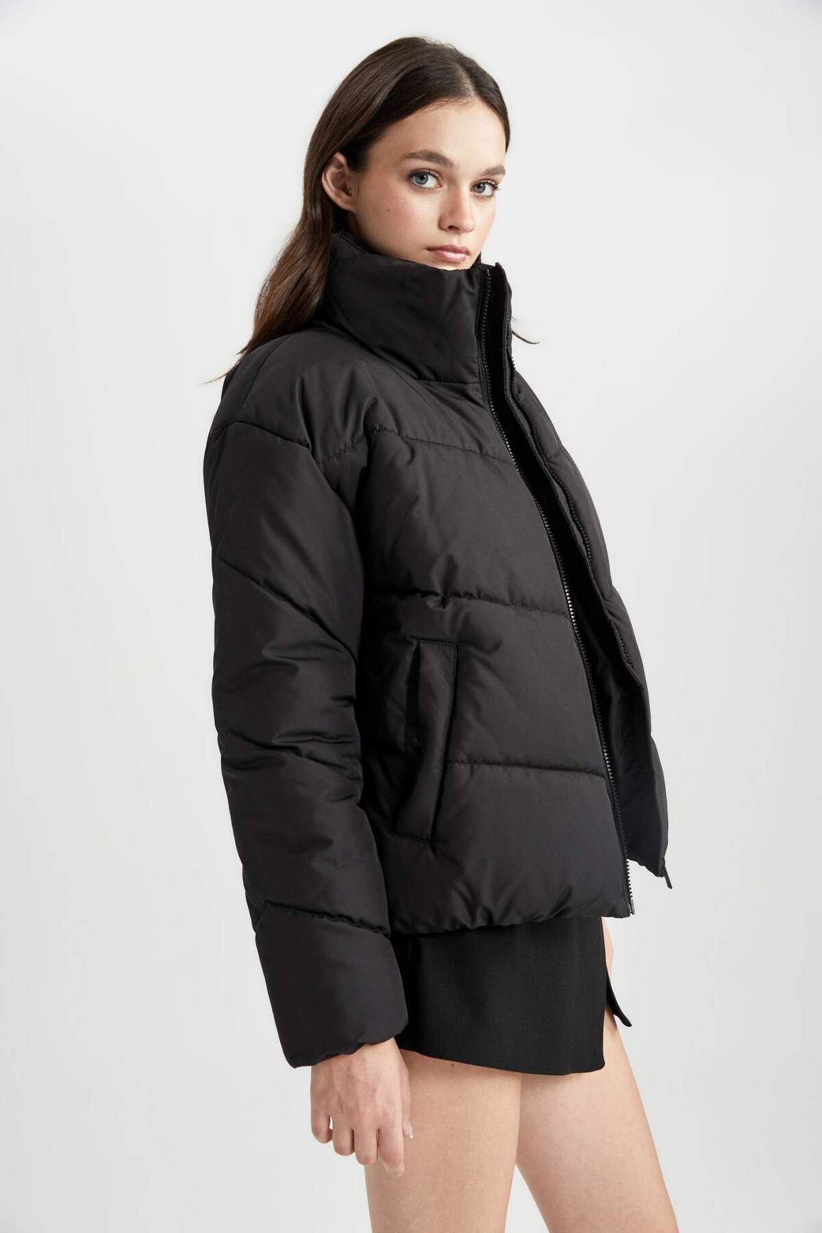 DeFacto-Wasserdichte Pufferjacke mit Stehkragen und Relax Fit - A3631ax23wn 7