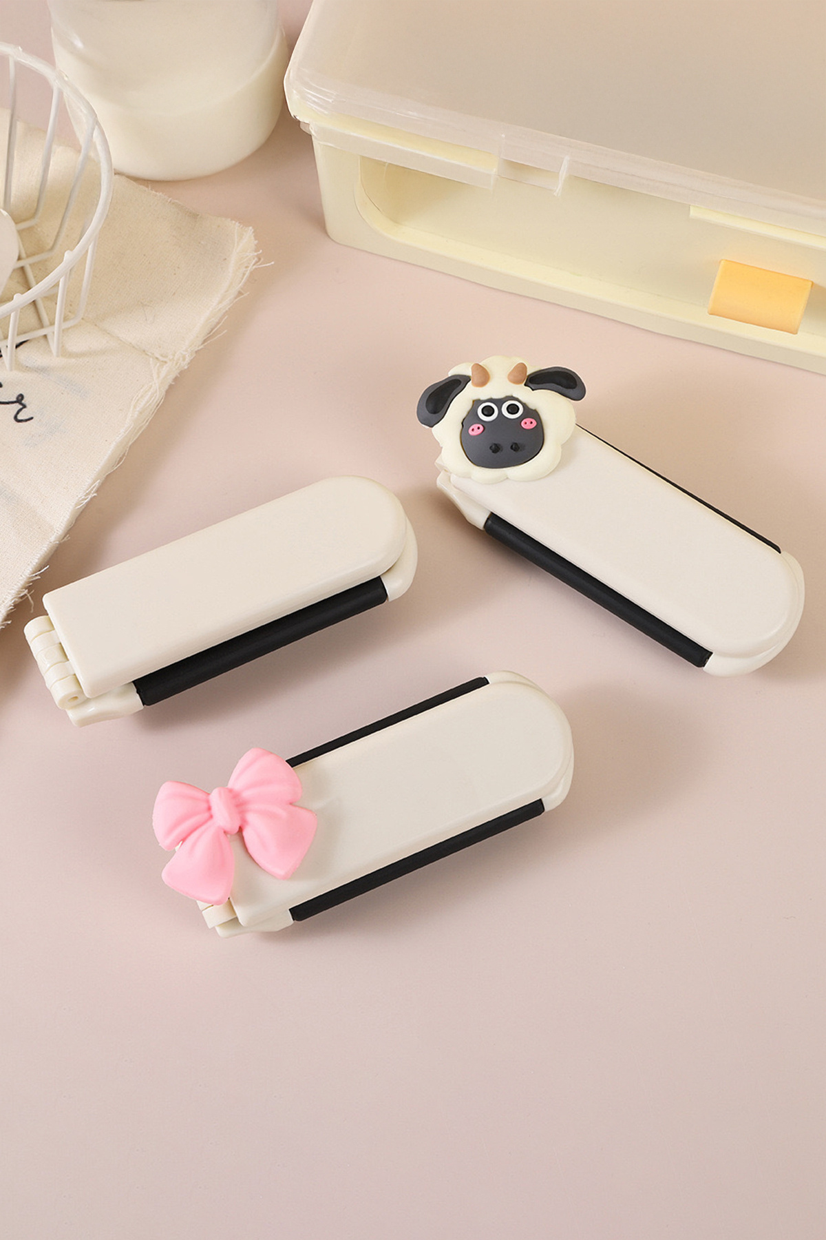 Katlanabilir Mini Aynalı Saç Fırçası Katlanır Saç Tarak Seyahat Saç Fırçası Çok Amaçlı Saç Tarağı — رنگارنگ CT-7556 — تصویر 7 از 8