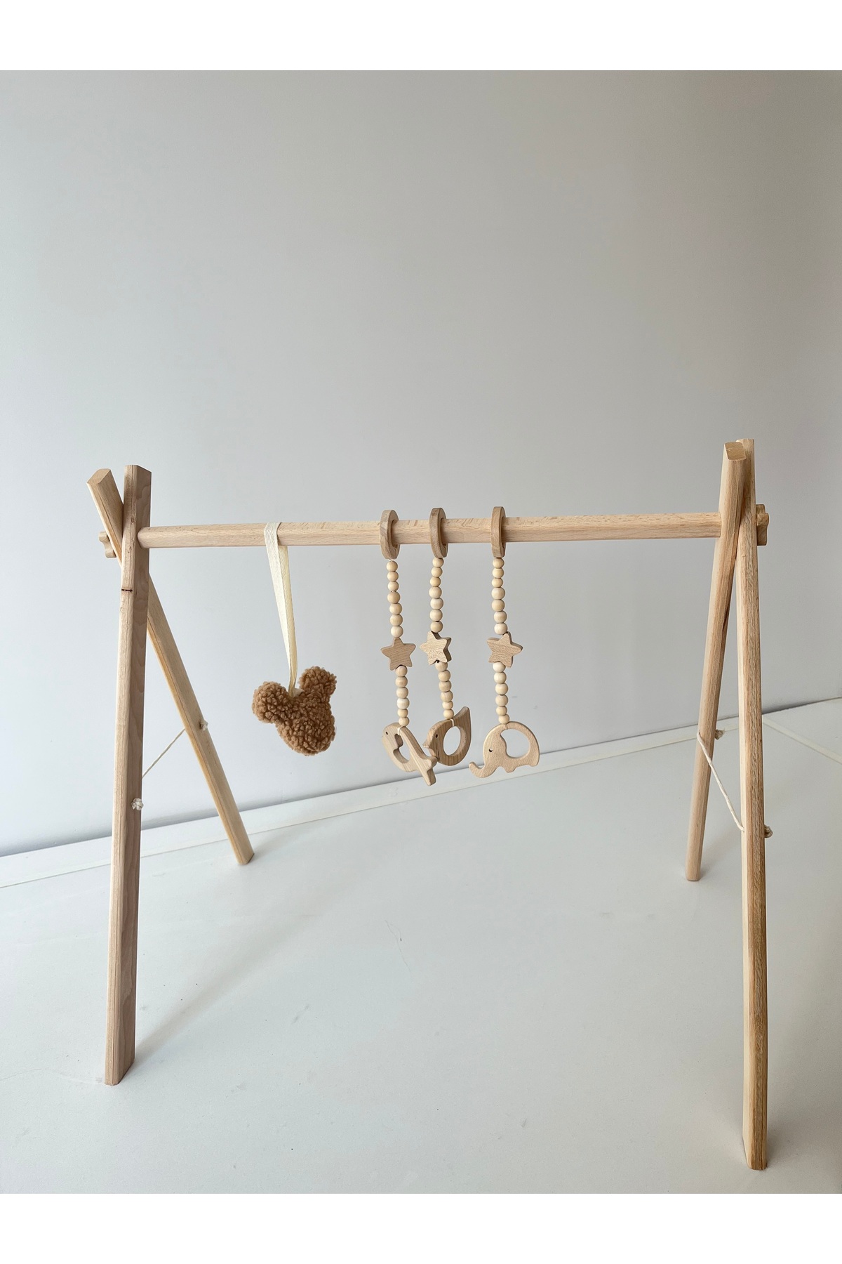 DERY BABY Ahşap Bebek Oyun Alanı (baby gym-aktivite merkezi)(ahşap oyuncaklar MİCKEY EMZİK askısı dahildir) fotoğrafı 7 (önizleme)