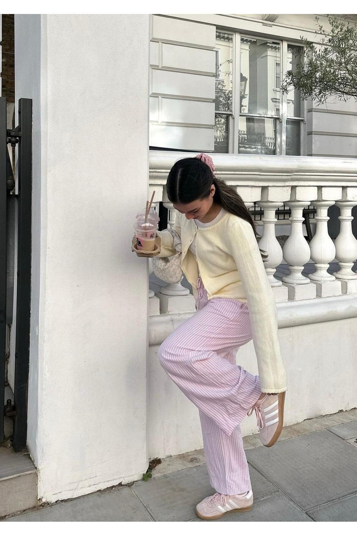 De Pose  Kadın Limon Sarısı Petek Örgü Düğmeli Triko Hırka - Görsel 3