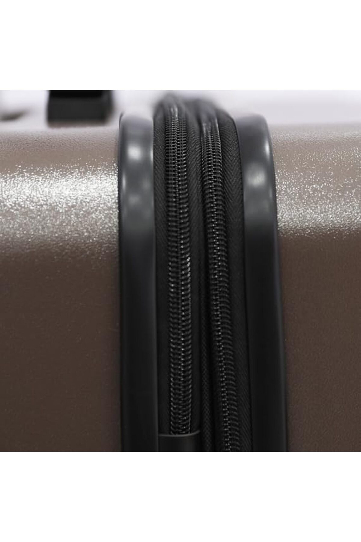 Calvin Klein-Overlay Luggage Lightweight Spinner Suitcase with TSA Lock (Shadow, Set of 3) 5