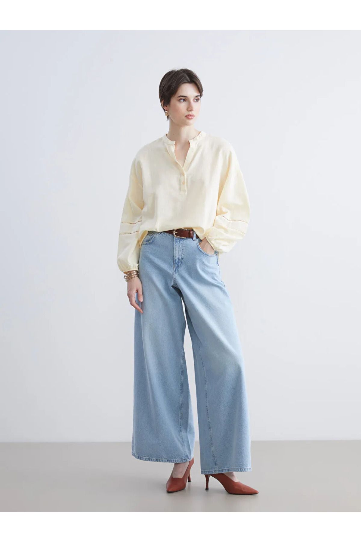 LC Waikiki-Lcw Vision Sari Kaçık Collar Oversize Blouse 2