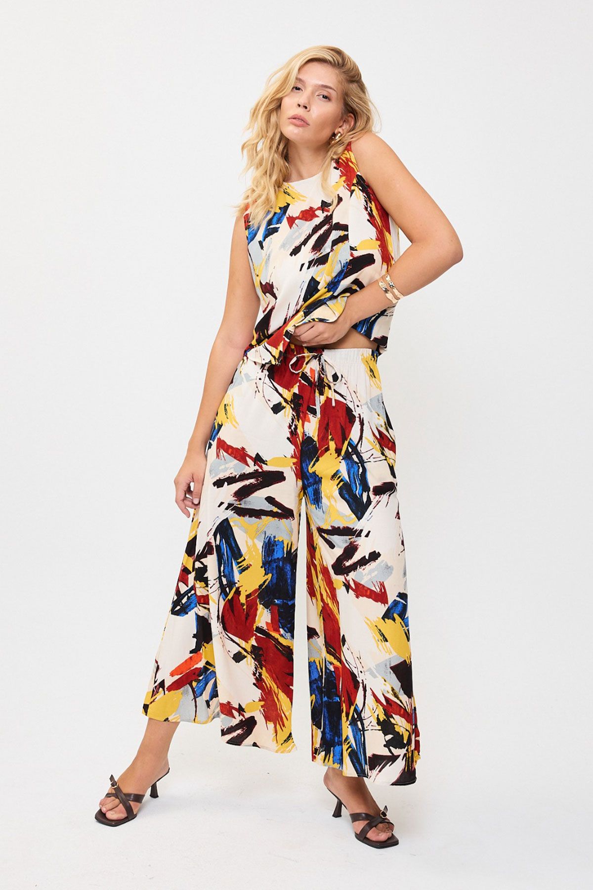 bacc-Red Patterned Sleeveless Blouse and Wide Leg Pants Woven Bottom Top Set Bcvl-25V201 3