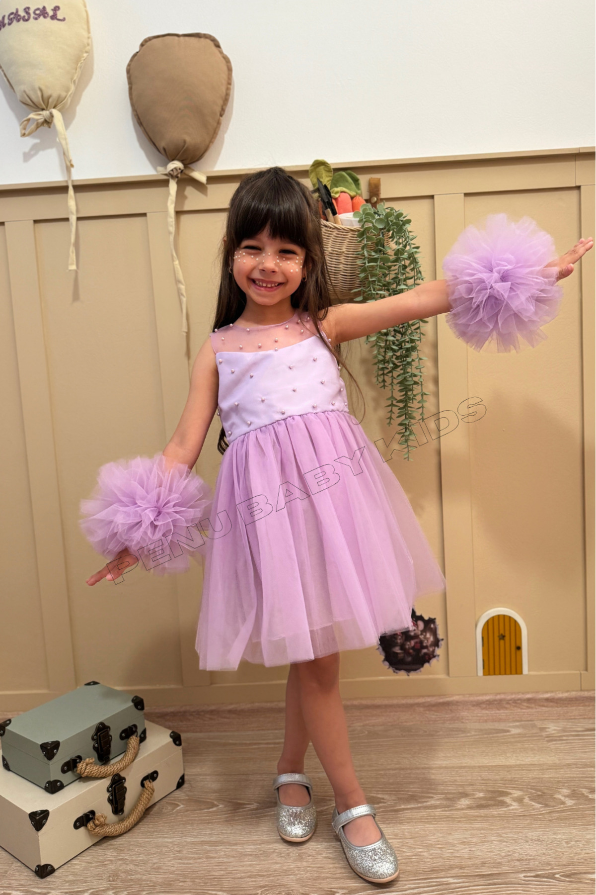 penu baby kids Lila Ponpon Detaylı İnci Süslemeli Pamuk Astarlı Kız Çocuk Kız Bebek Elbise fotoğrafı 3 (önizleme)