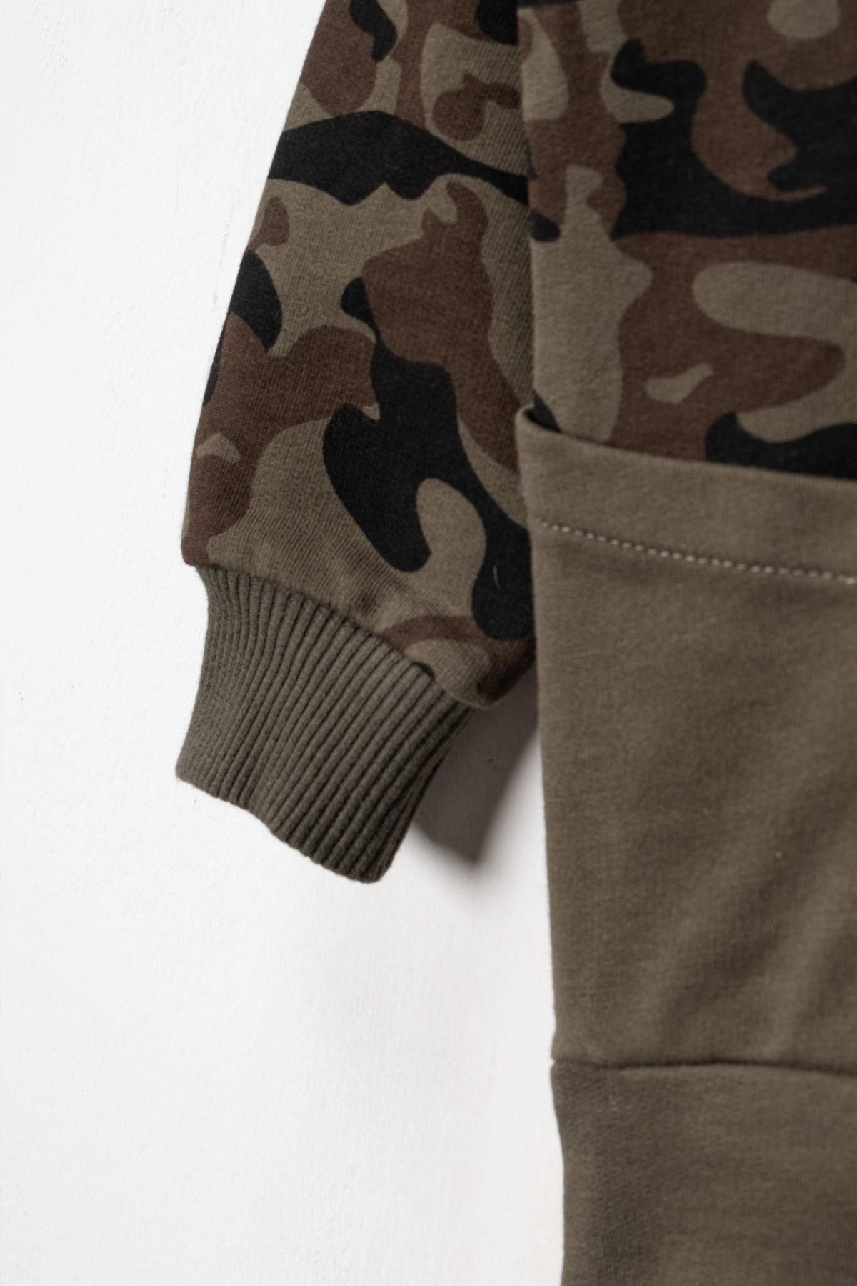 DIMPLE BABY Kamufulaj Desenli 2'li Alt Üst Kapşonlu Bebek Takımı fotoğrafı 5 (önizleme)