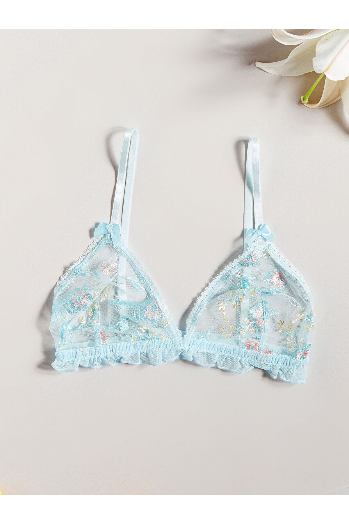 LC Waikiki-Fancy Bra Without Underwire and Padding 1