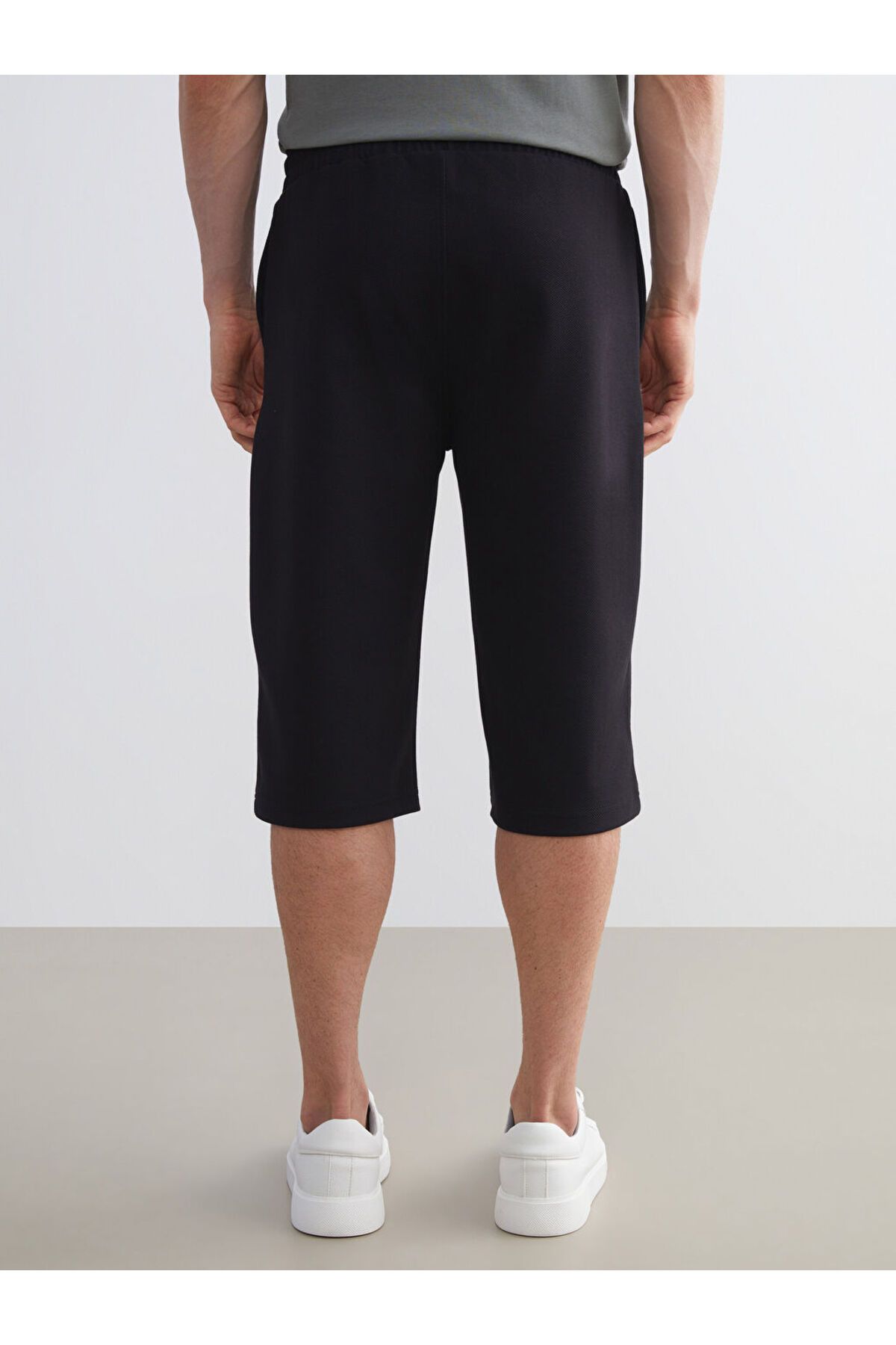 LC Waikiki-Sparkling Selections from Shining Store |   Black Standard Fit Men's Shorts 4