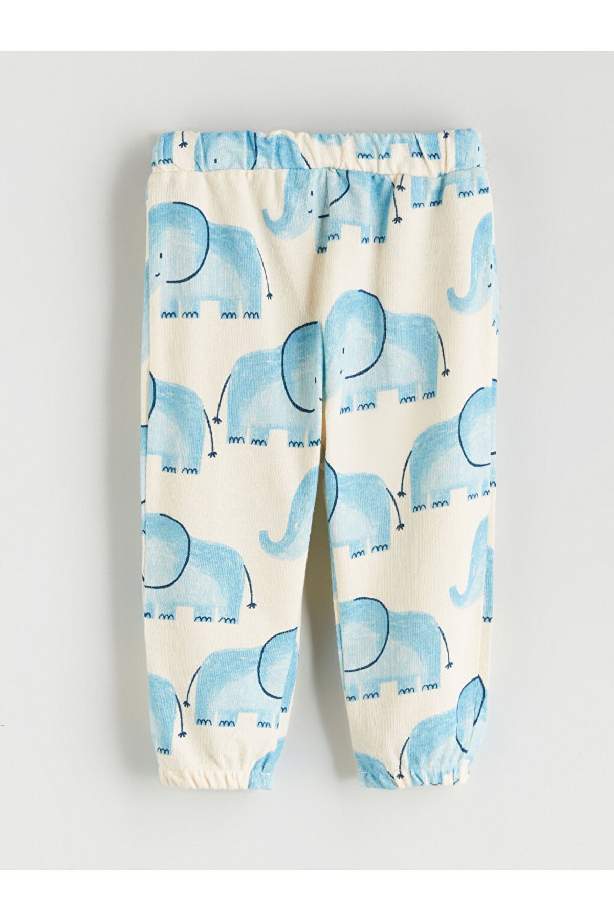 LC Waikiki-Sparkling Selections from Shining Store |   Ecru Printed Baby Boy Sweatshirt and Sweatpants Set of 2 5