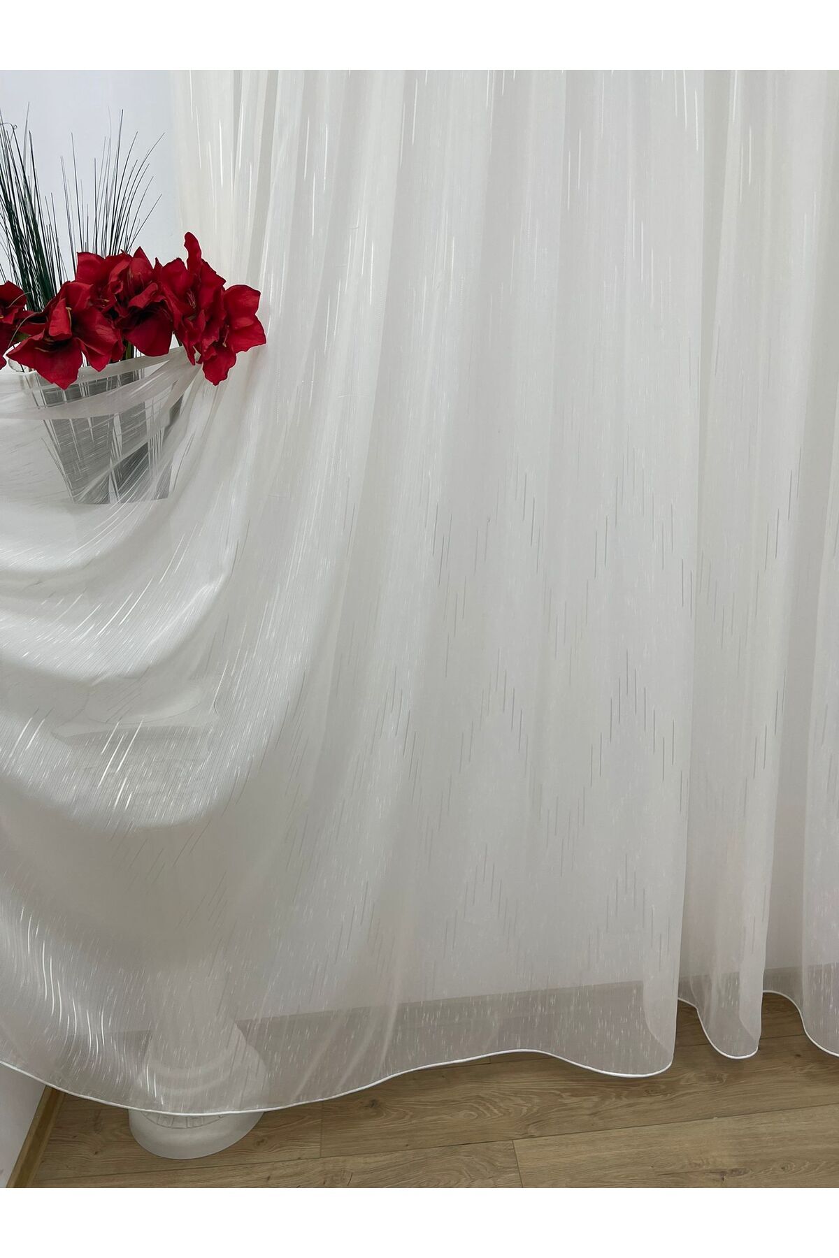 Liz Line-Mechanically embroidered curtain, with rejansa, ivory, "Game of lines" by Liz Line PD056 8
