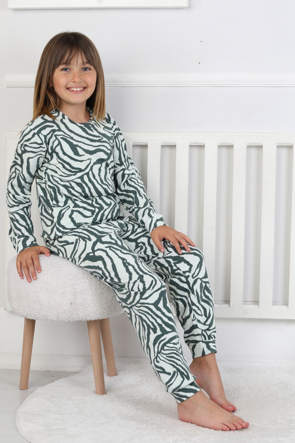 zuzunga Kaplan Desenli Kız Çocuk Pijama Takımı fotoğrafı 3 (önizleme)