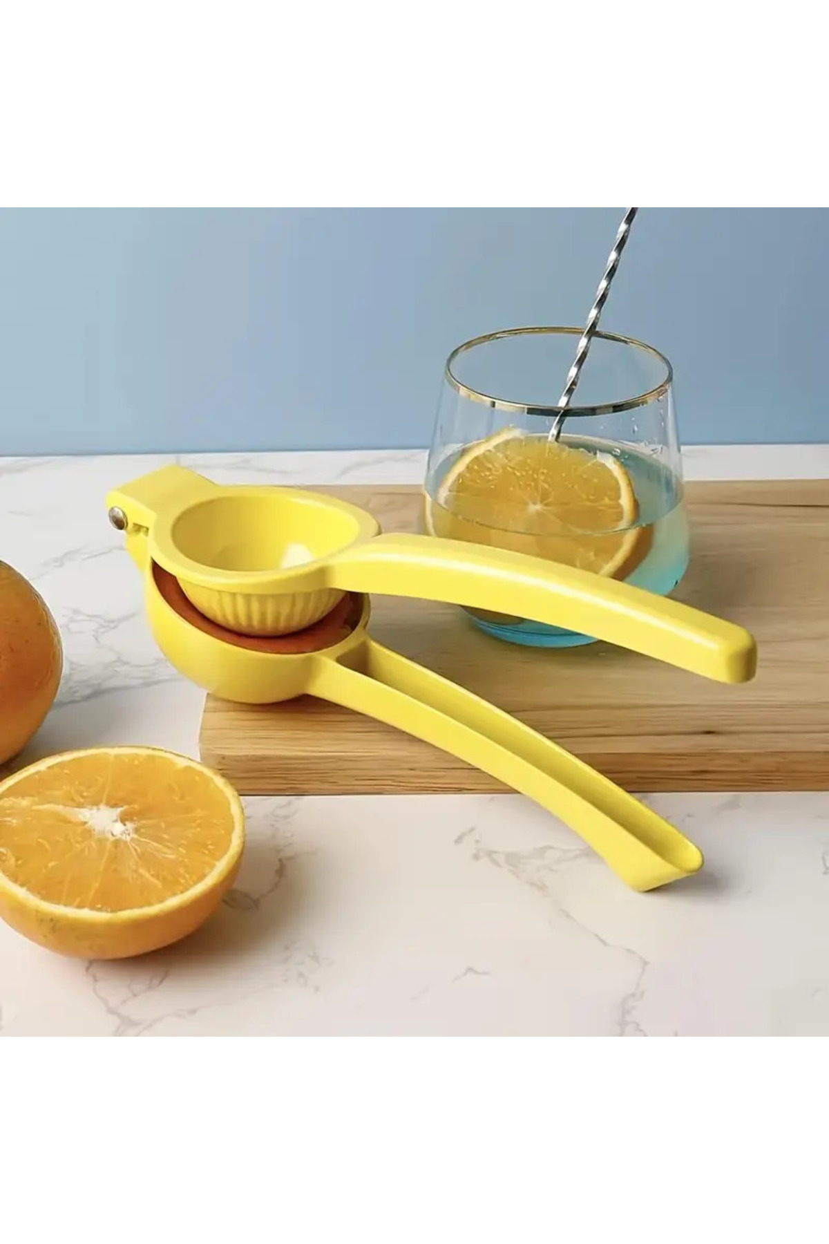Mode Cool-Practical Hard Plastic Citrus and Lemon Squeezer – Durable Handheld Juicing Device 4