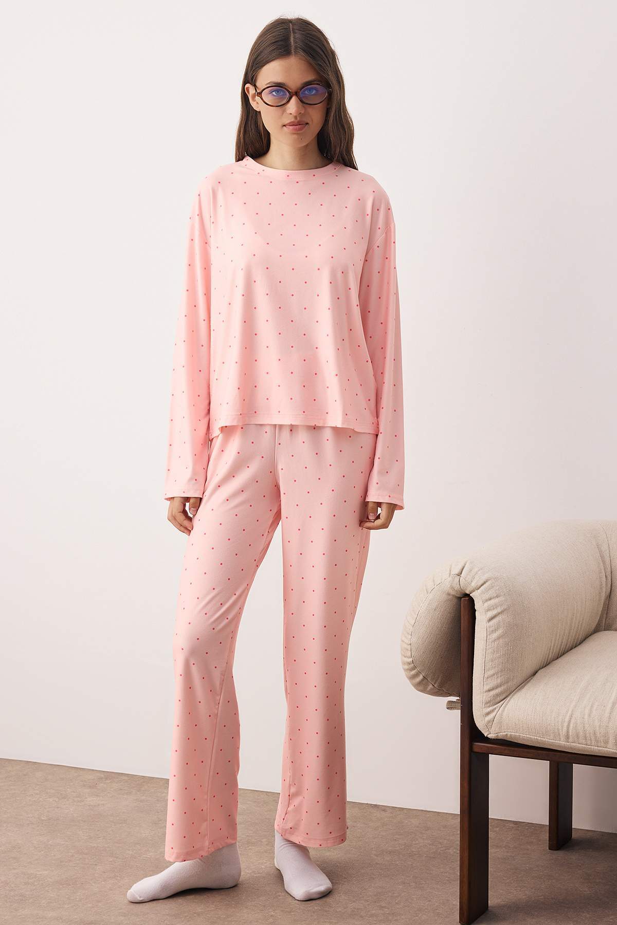 Trendyolmilla  Somon Puantiyeli Yumuşak Tuşe Örme Pijama Takımı THMAW26PT00045 - Görsel 2