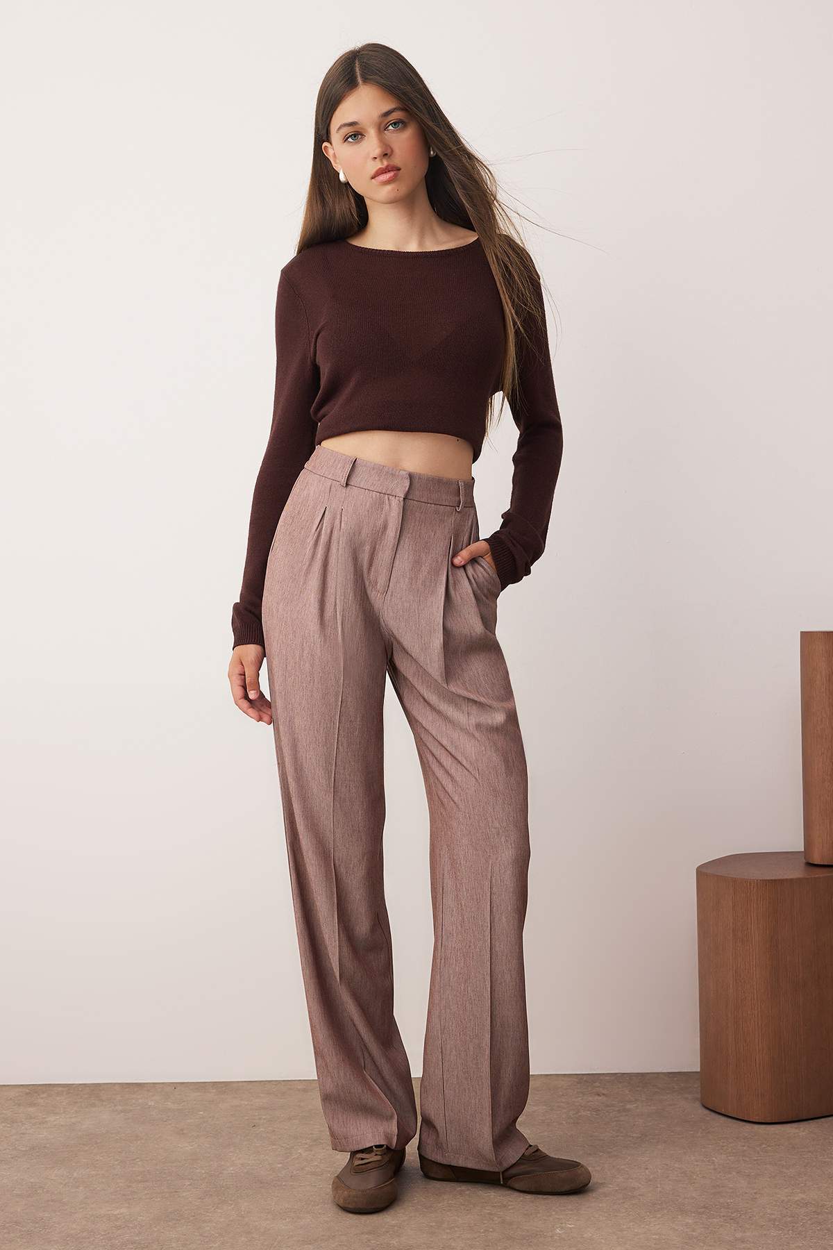 Trendyolmilla  Kahverengi Pilili Wide Leg/Geniş Paça Pantolon TWOAW26PL00015 - Görsel 4