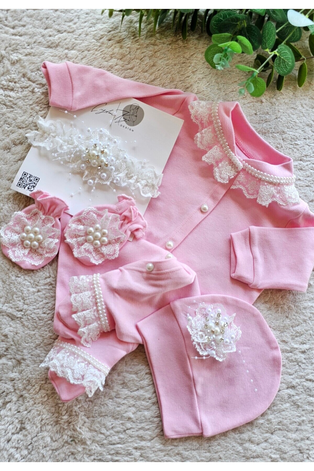 çiğdem kaya design Dantelli Incili Özel Tasarim Yeni Dogan Kız Bebek Hastane Tulumu fotoğrafı 4 (önizleme)